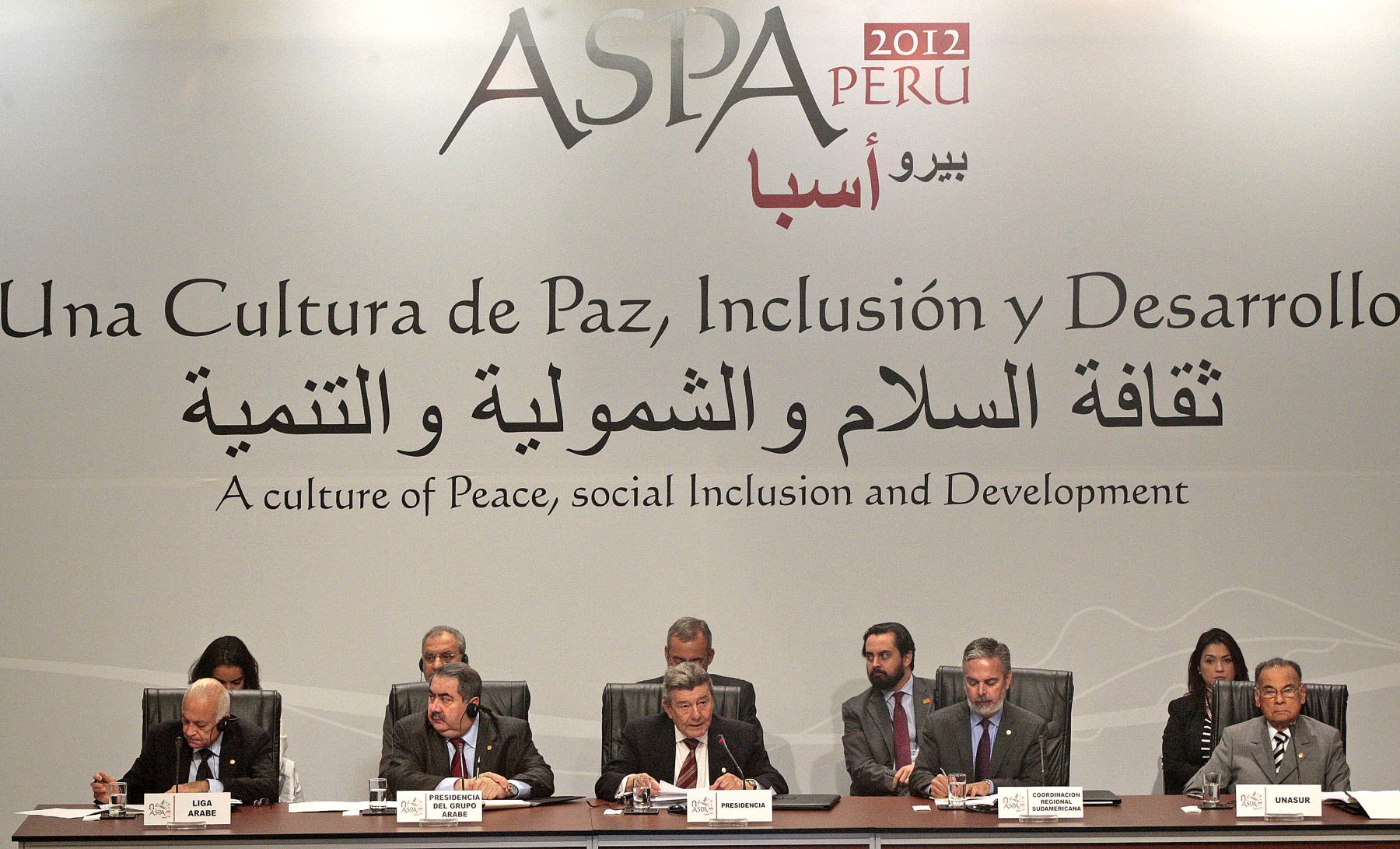 LIMA, PERU - OCTUBRE 01. Inauguracion de  Reunion de Cancilleres durante la III Cumbre de America del Sur y Paises Arabes ASPA. Foto: ANDINA/Carlos Lezama