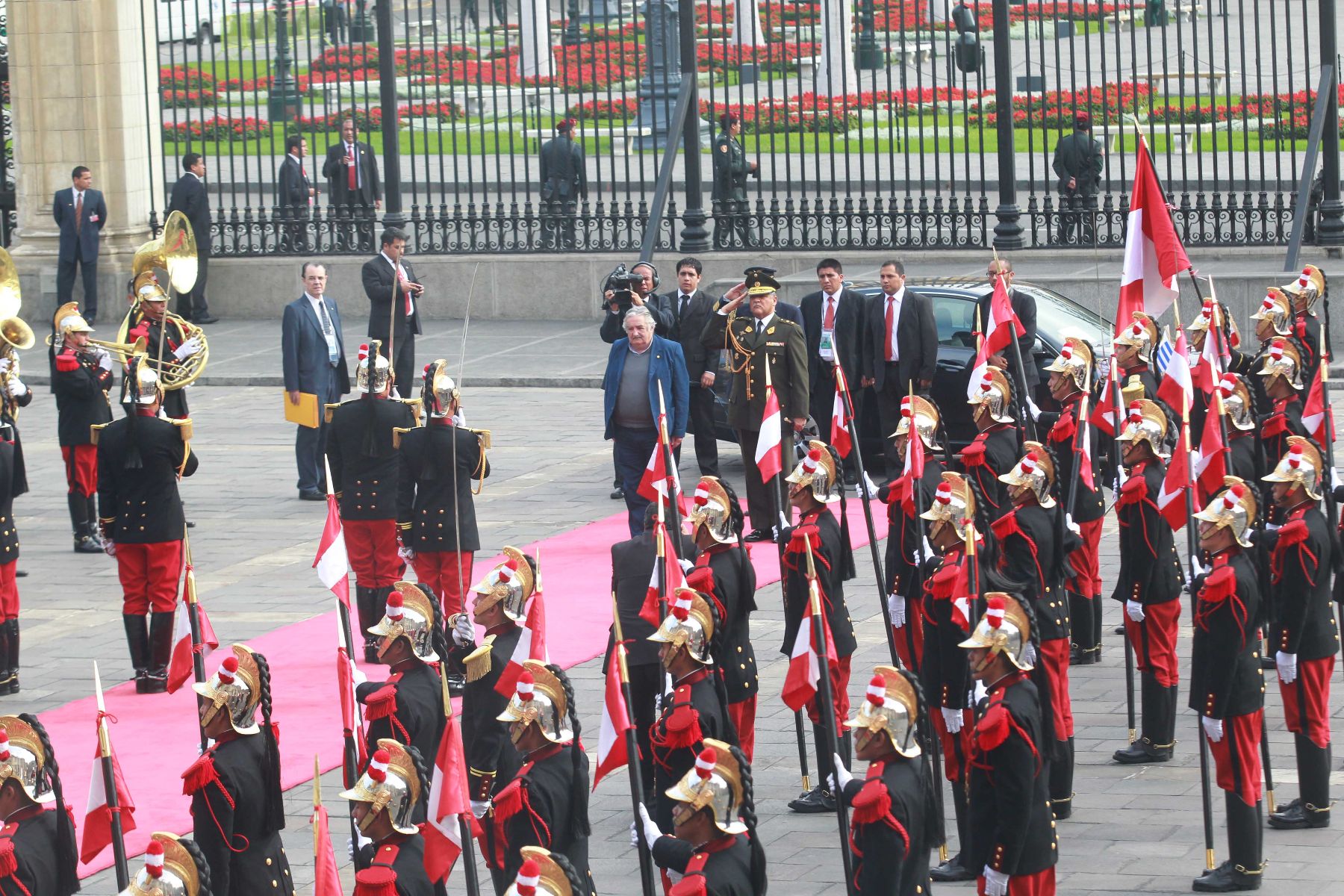 LIMA, PERU - OCTUBRE 01. Presidente Ollanta Humala, en reuniòn bilateral con el  Presidente de Uruguay Jose Mujica; en el marco de la  III Cumbre de los Países de América del Sur y los Países Árabes (ASPA)
Foto Andina/Prensa Presidencia