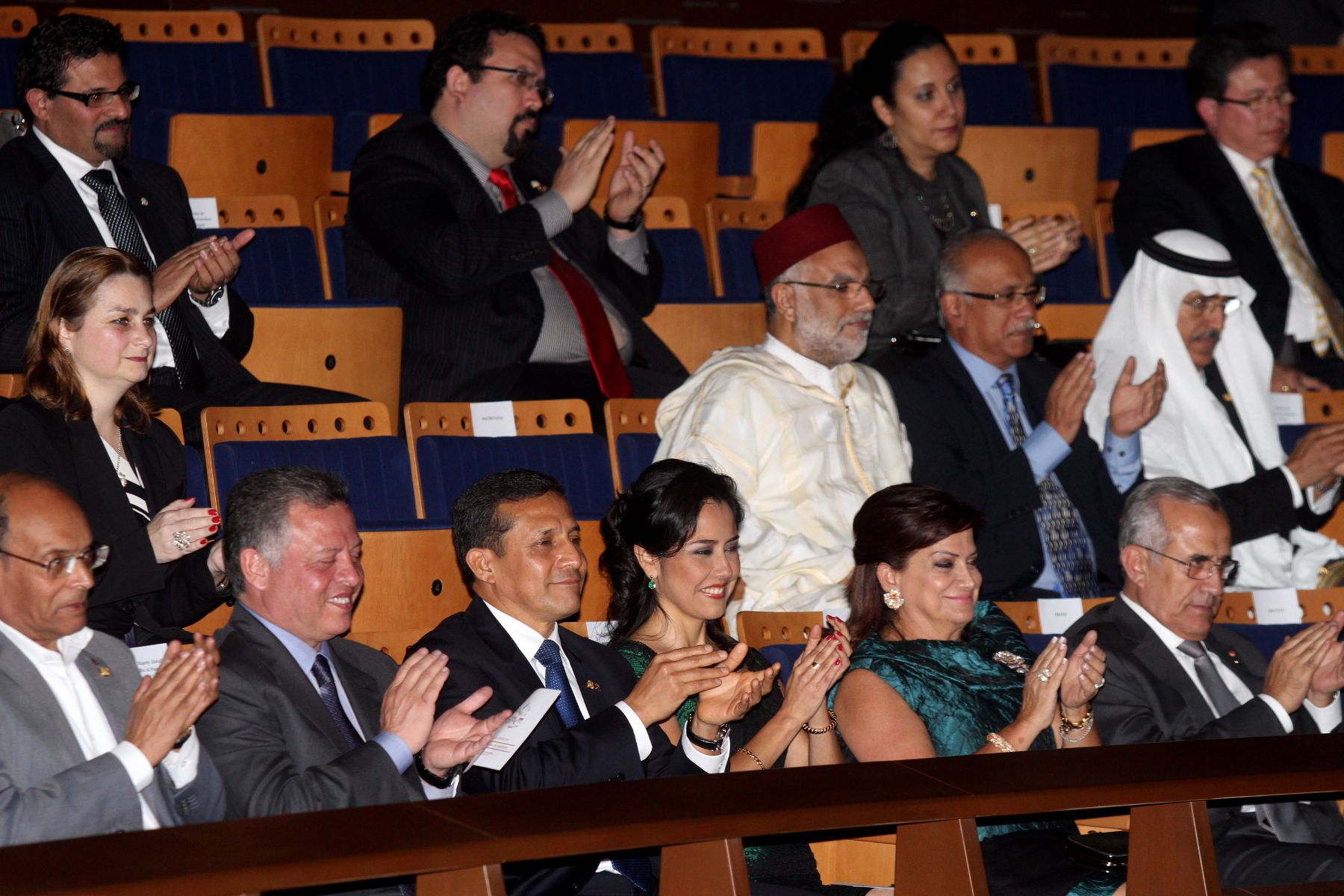 LIMA, PERU - OCTUBRE 01. Presidente Ollanta Humala y Primera Dama Nadine Heredia y Rey de Jordania durante ceremonia cultural en el Gran Teatro de Lima, Foto: ANDINA/Marco del Río