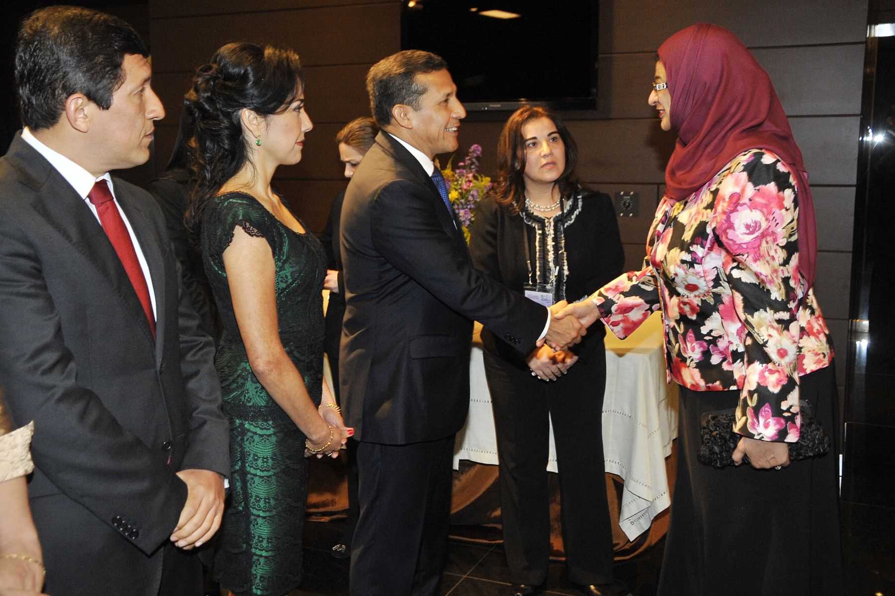 El Presidente de la República, Ollanta Humala Tasso, encabezó la actividad cultural ofrecida en el Gran Teatro Nacional a los Jefes de Estado, Jefes de Delegaciones y Ministros de Relaciones Exteriores e invitados que participan de la III Cumbre ASPA.
Foto: Andina/Prensa Presidencia