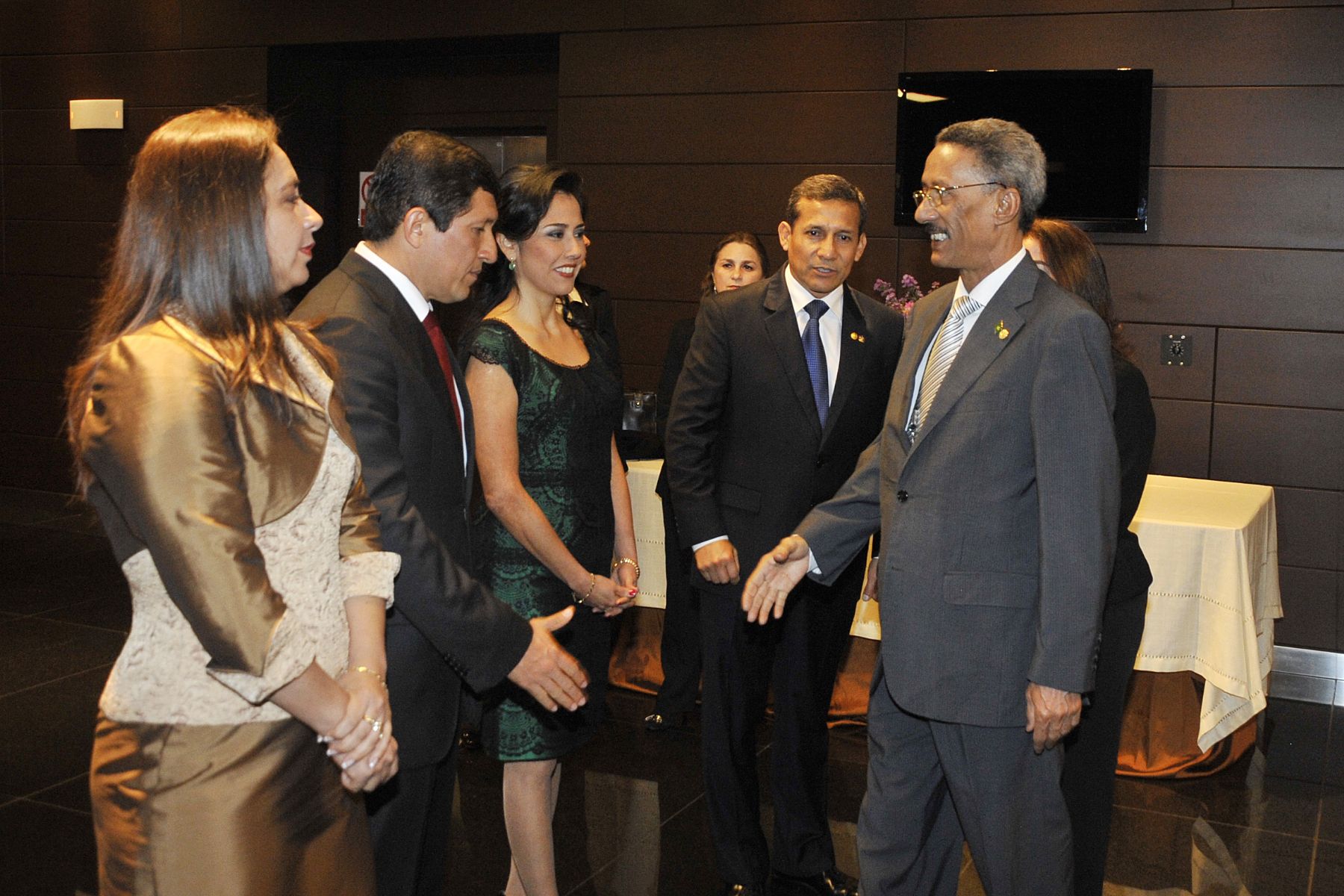 El Presidente de la República, Ollanta Humala Tasso, encabezó la actividad cultural ofrecida en el Gran Teatro Nacional a los Jefes de Estado, Jefes de Delegaciones y Ministros de Relaciones Exteriores e invitados que participan de la III Cumbre ASPA.
Foto: Andina/Prensa Presidencia