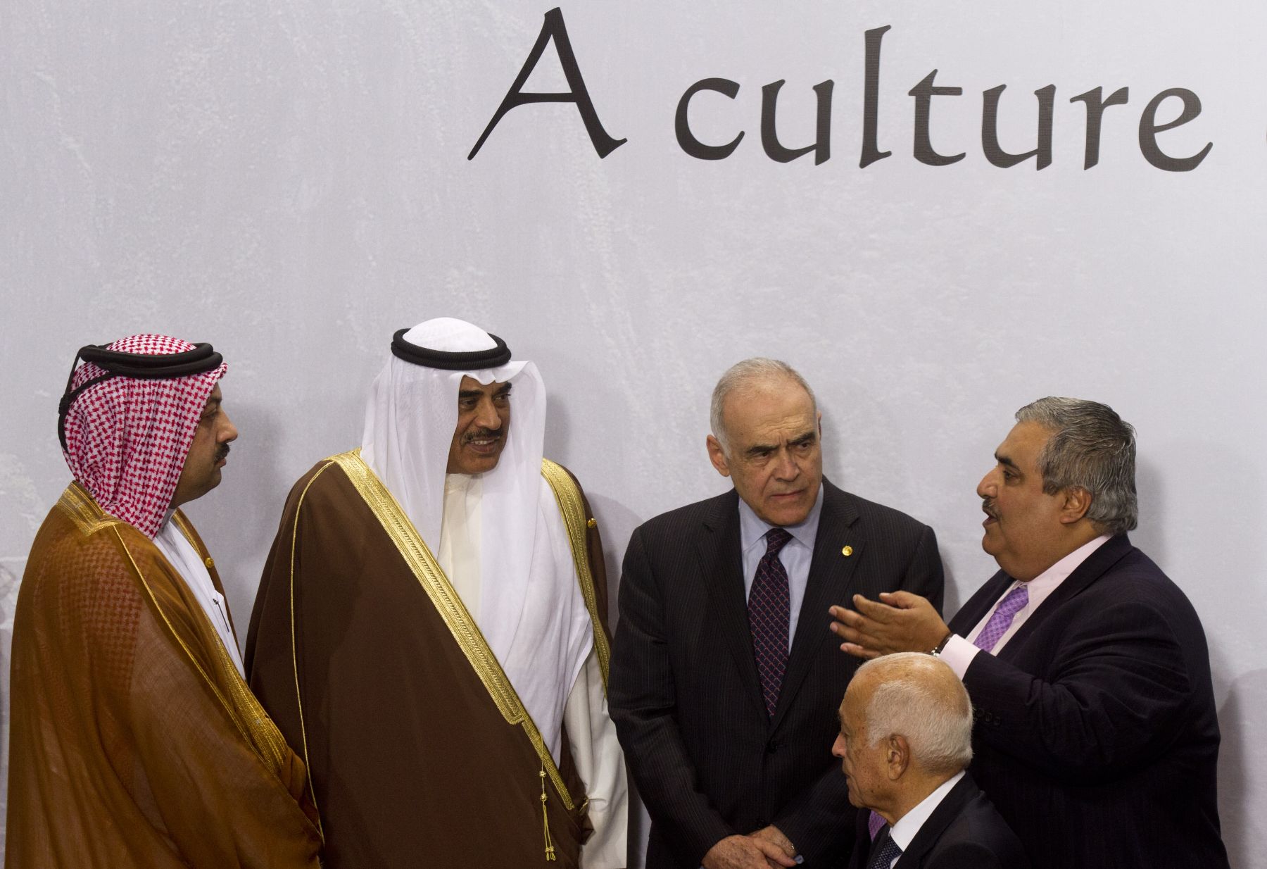 LIMA, PERU - OCTUBRE 02. Delegaciones de Paises Arabes despues de la foto oficial de la III Cumbre de America del Sur y Paises Arabes ASPA. Foto: ANDINA / Marco del Rio