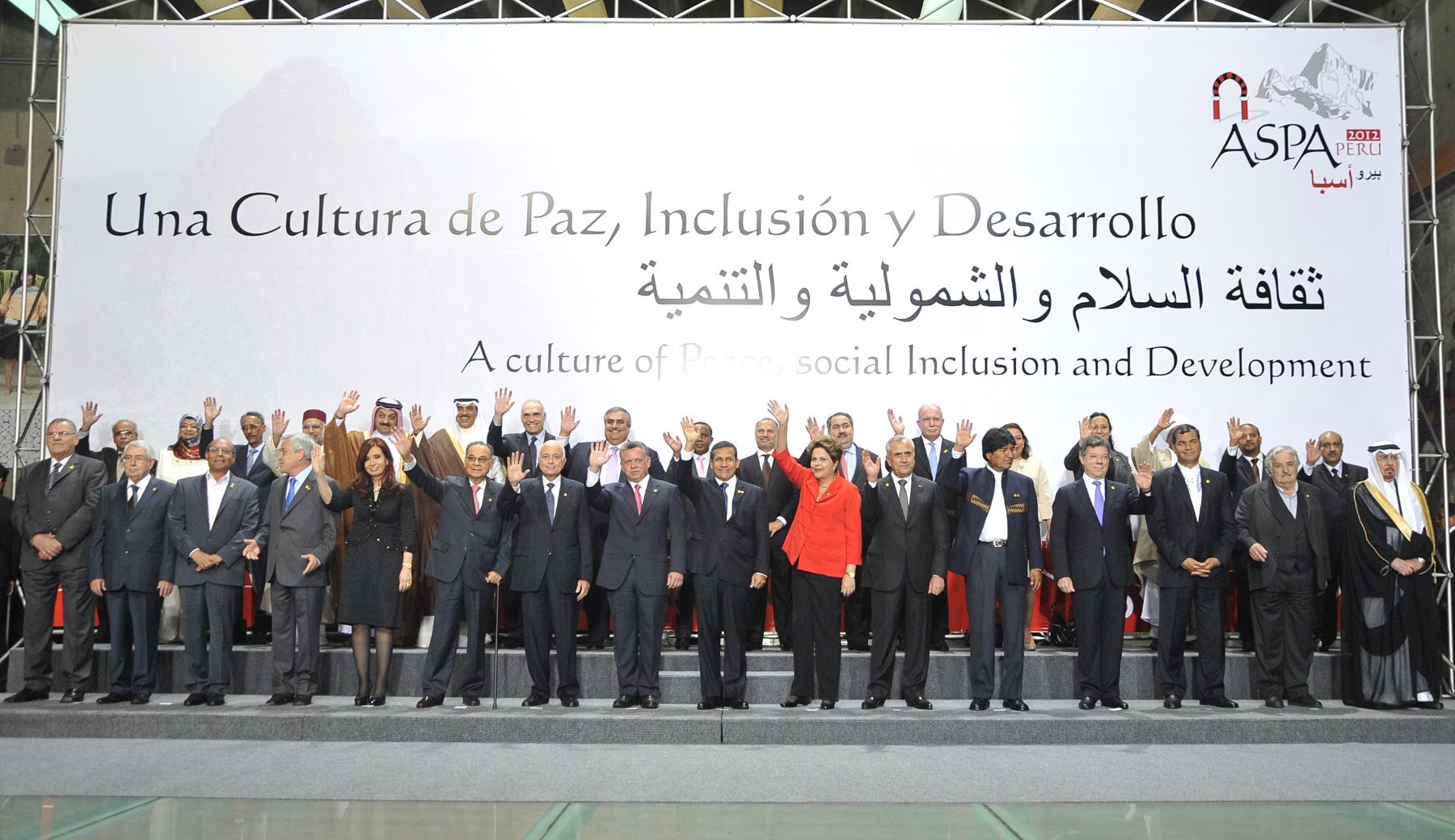 Fotografia Oficial de la de la III Cumbre de Jefes de Estado de America del Sur y Paises Arabes ASPA.
Foto:Andina/Prensa Presidencia