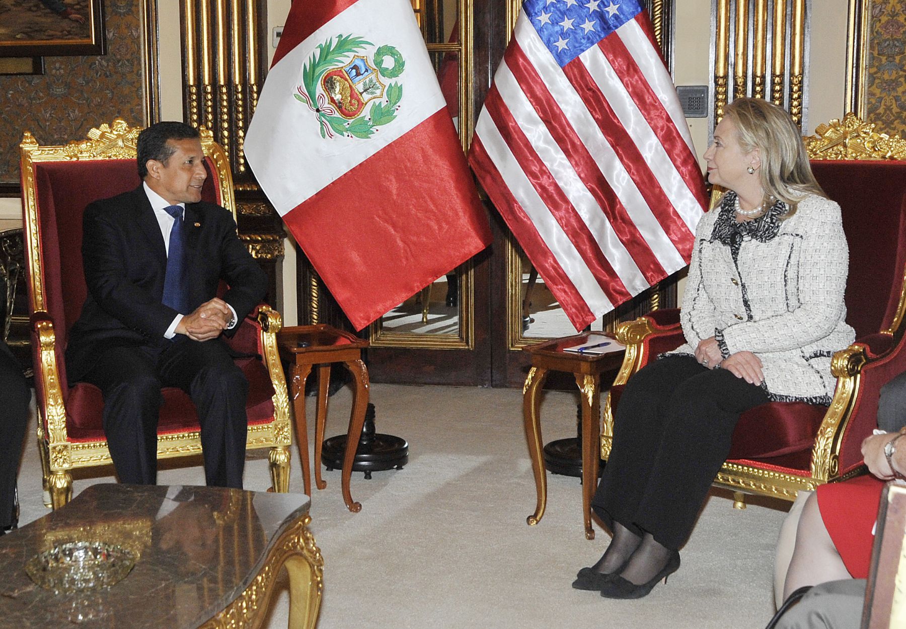 LIMA PERU 15 OCTUBRE Jefe de Estado, Ollanta Humala, recibió en audiencia a Hillary Clinton, Secretaria de Estado de los Estados Unidos
.Foto: ANDINA/Prensa Presidencia