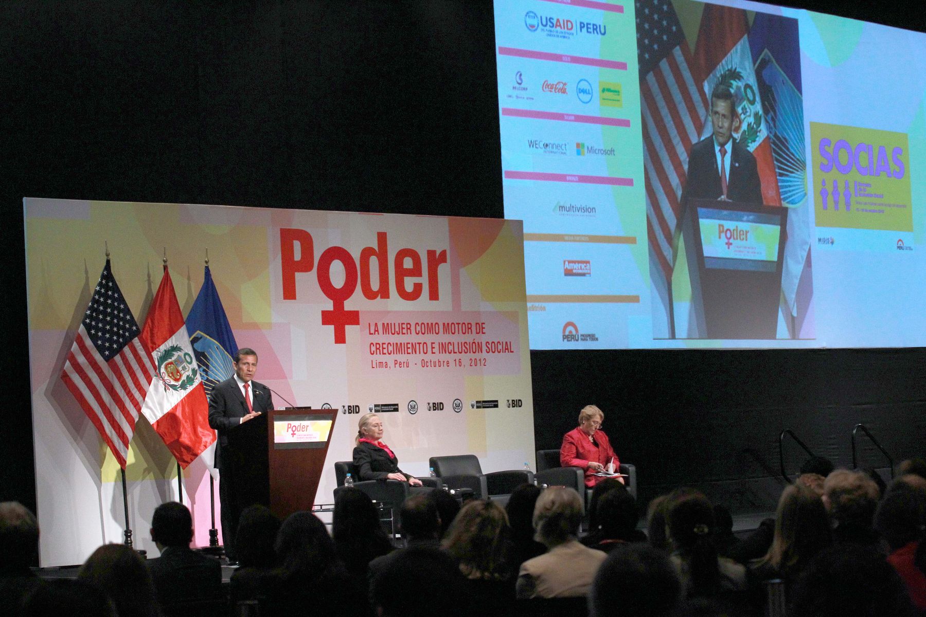 LIMA, PERU - OCTUBRE 16.Presidente Ollanta Humala inauguró conferencia internacional “Poder: La mujer como motor de crecimiento e inclusión social”.
Foto: ANDINA/Prensa Presidencia