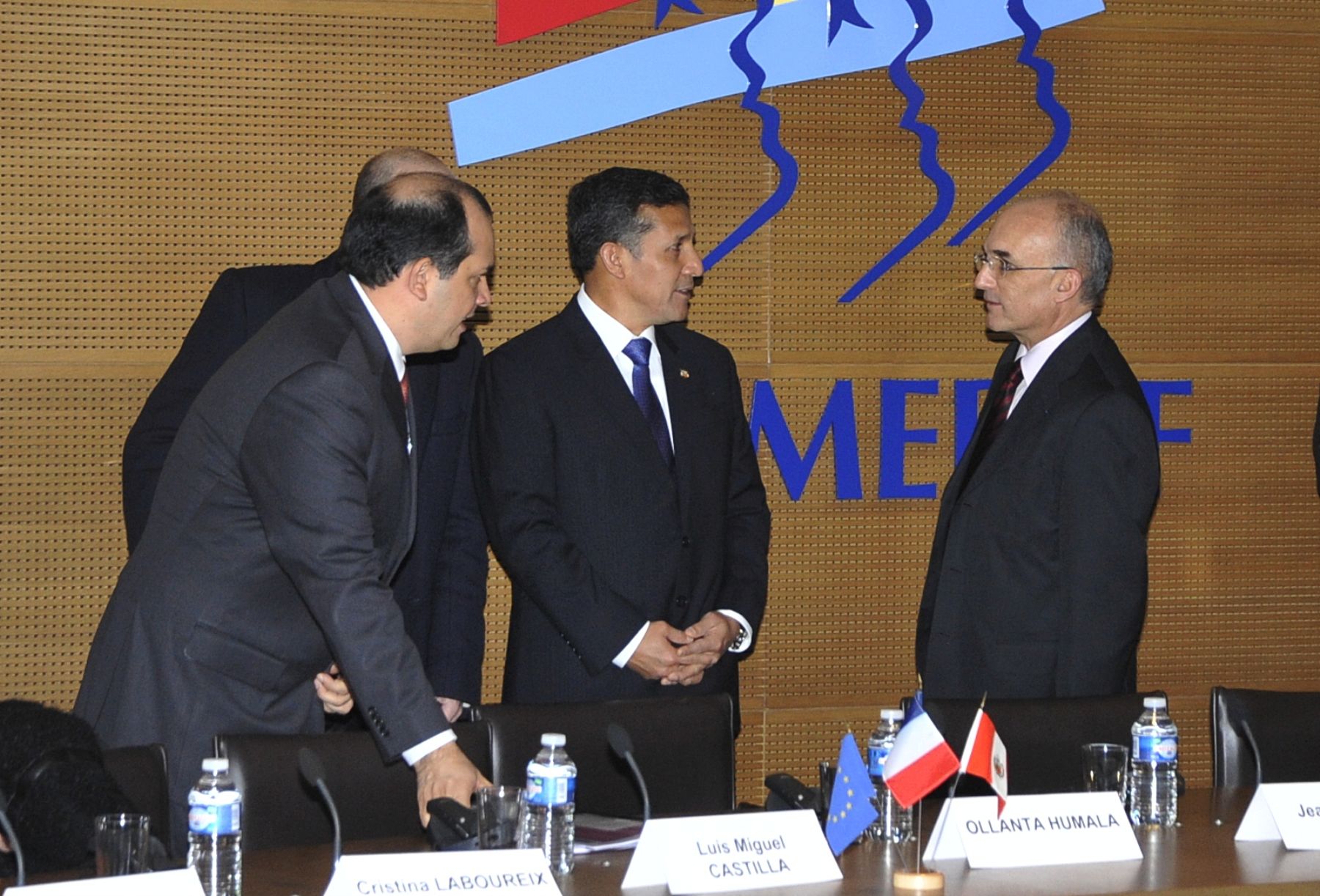 FRANCIA,PARIS-NOVIEMBRE 15.Presidente Ollanta Humala inició segundo día de actividades en Francia con importante reunión con principal asociación de empresas francesas. Foto: Andina/Presidencia.