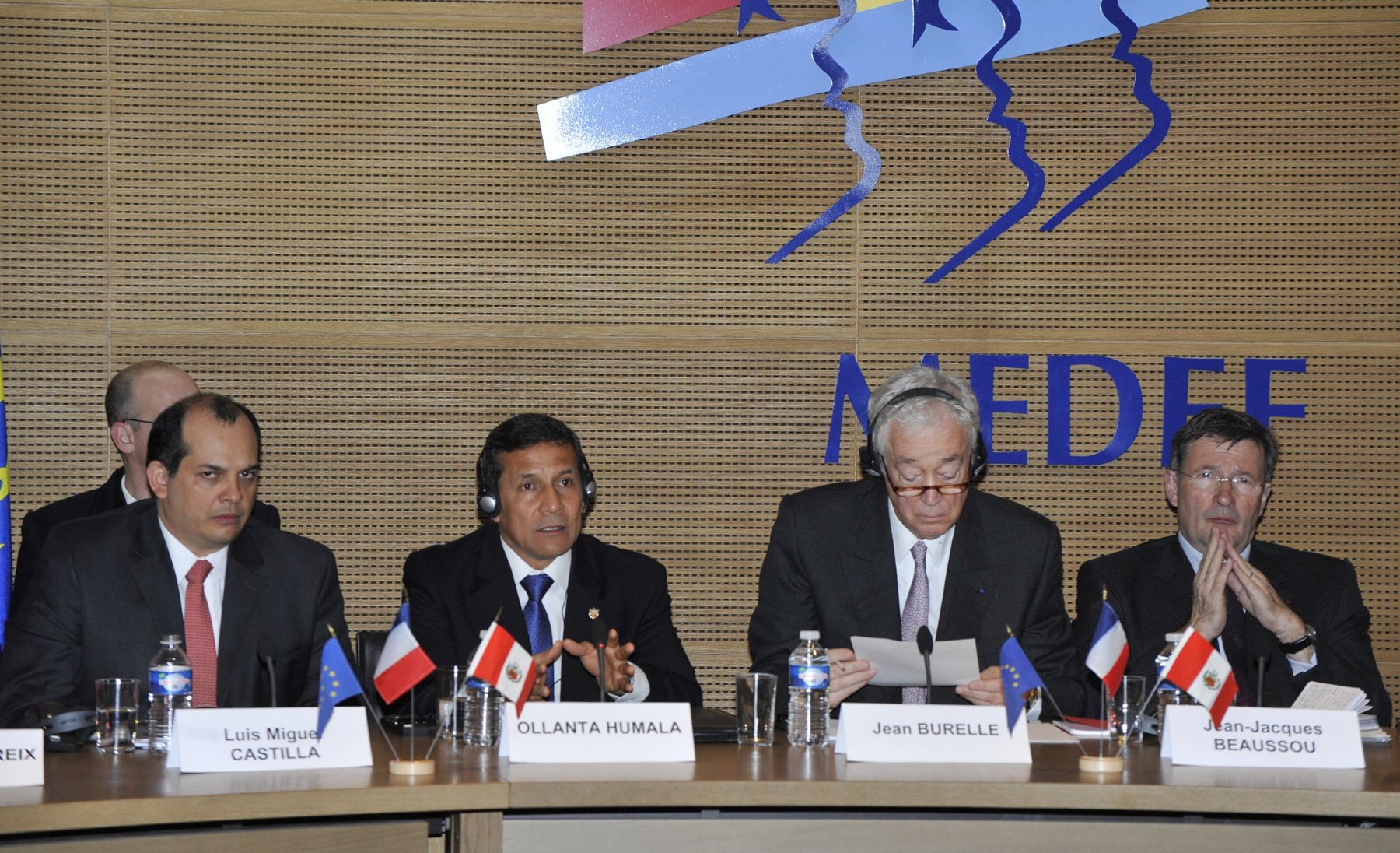 FRANCIA,PARIS-NOVIEMBRE 15.Presidente Ollanta Humala inició segundo día de actividades en Francia con importante reunión con principal asociación de empresas francesas. Foto: Andina/Presidencia.