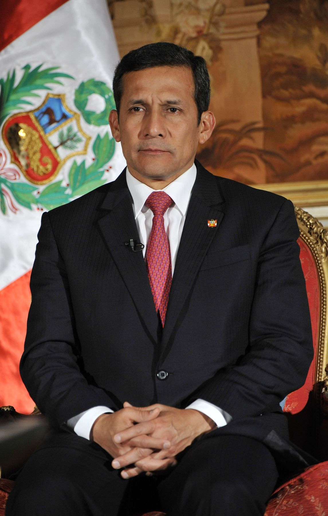 PARIS,FRANCIA-NOVIEMBRE 15..Declaración del Presidente Ollanta Humala luego de reunirse con Agente y juristas que representan al Perú en la Corte Internacional de La Haya: ANDINA/Prensa Presidencia