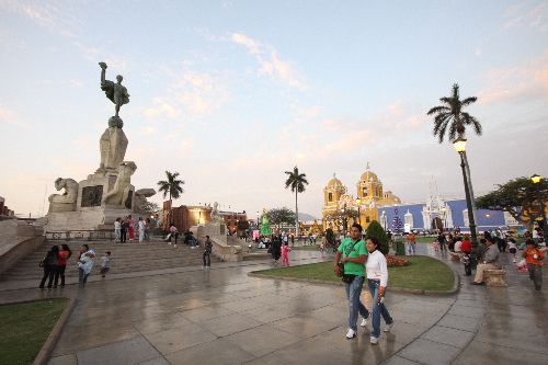 Trujillo, Perú - Noviembre 16. Plaza de Armas de Trujillo. Foto: ANDINA/Oscar Paz.