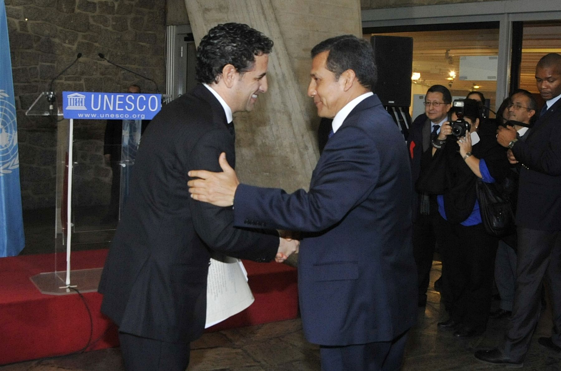 PARIS,FRANCIA-NOVIEMBRE 16 El presidente Ollanta Humala participó en París en la ceremonia donde el tenor peruano Juan Diego Flórez fue nombrado como nuevo Embajador de Buena Voluntad de la Unesco. Foto: ANDINA/Presidencia