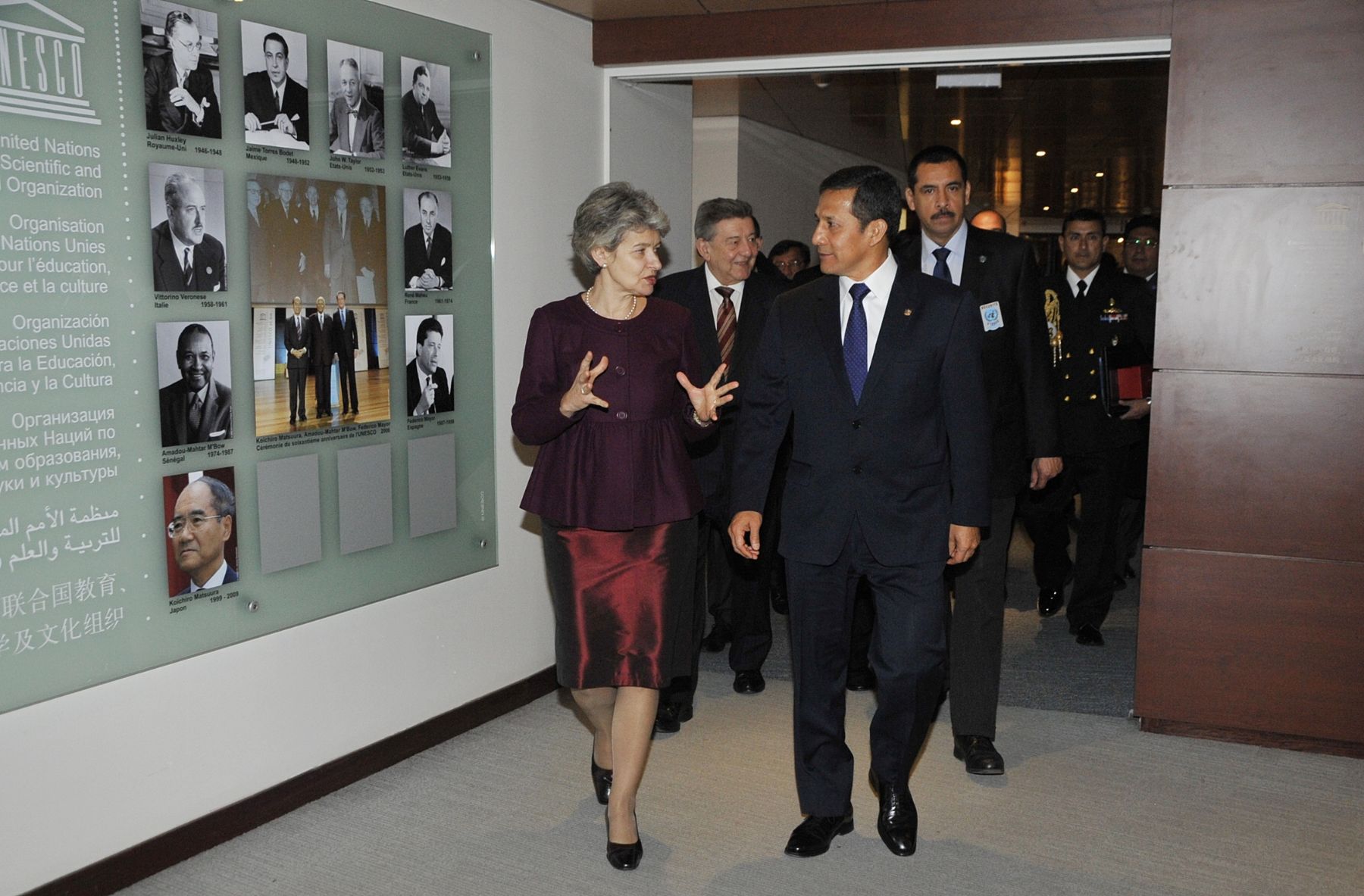 PARIS,FRANCIA-NOVIEMBRE 16. Presidente Ollanta Humala visita la sede de la Unesco y suscribe convenios de extrema importancia para nuestro país.
Foto : ANDINA/Prensa Presidencia