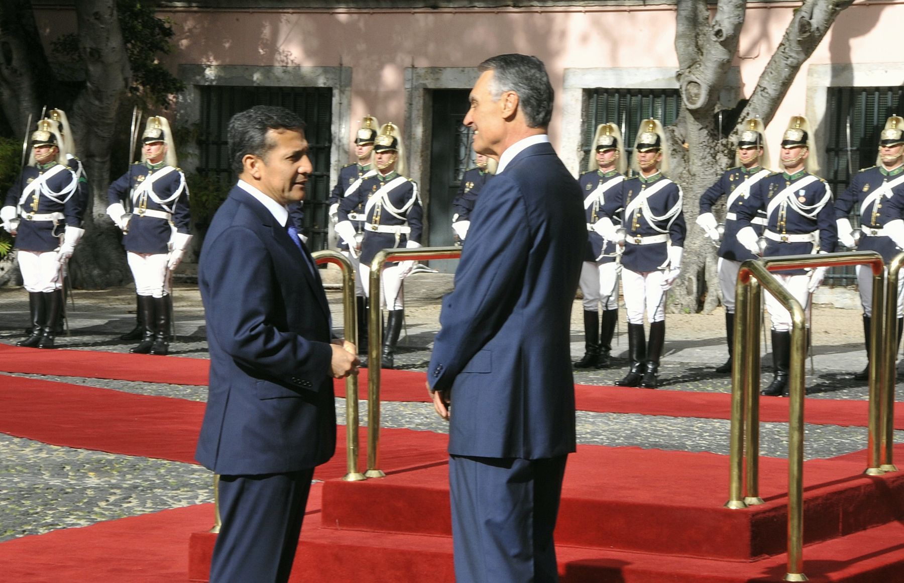 LISBOA,PORTUGAL-NOVIEMBRE 18. Presidente de la República, Ollanta Humala Tasso, sostuvo un encuentro con su homólogo portugués Aníbal Cávaco en el Palacio de Belem, la sede del gobierno de la República Portuguesa
Foto: ANDINA/Prensa Presidencia