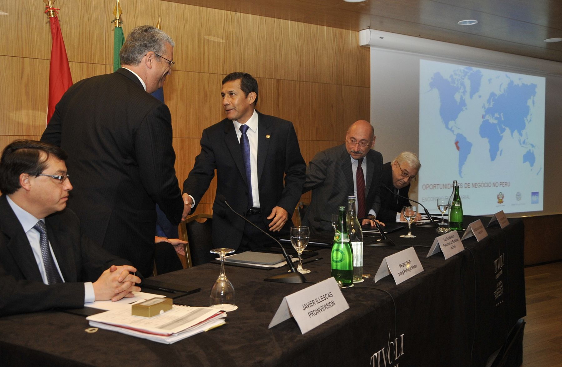 LISBOA,PORTUGAL-NOVIEMBRE 19. Presidente de la República, Ollanta Humala Tasso sostuvo encuentro empresarial auspiciado por la Agencia para la Inversión y el Comercio Exterior de Portugal (AICEP) y la Asociacion Industrial Portuguesa. Foto;Andina/Prensa Presidencia.