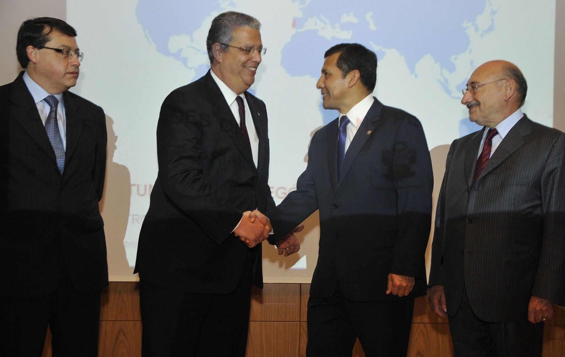 LISBOA,PORTUGAL-NOVIEMBRE 19. Presidente de la República, Ollanta Humala Tasso sostuvo encuentro empresarial auspiciado por la Agencia para la Inversión y el Comercio Exterior de Portugal (AICEP) y la Asociacion Industrial Portuguesa. Foto;Andina/Prensa Presidencia.