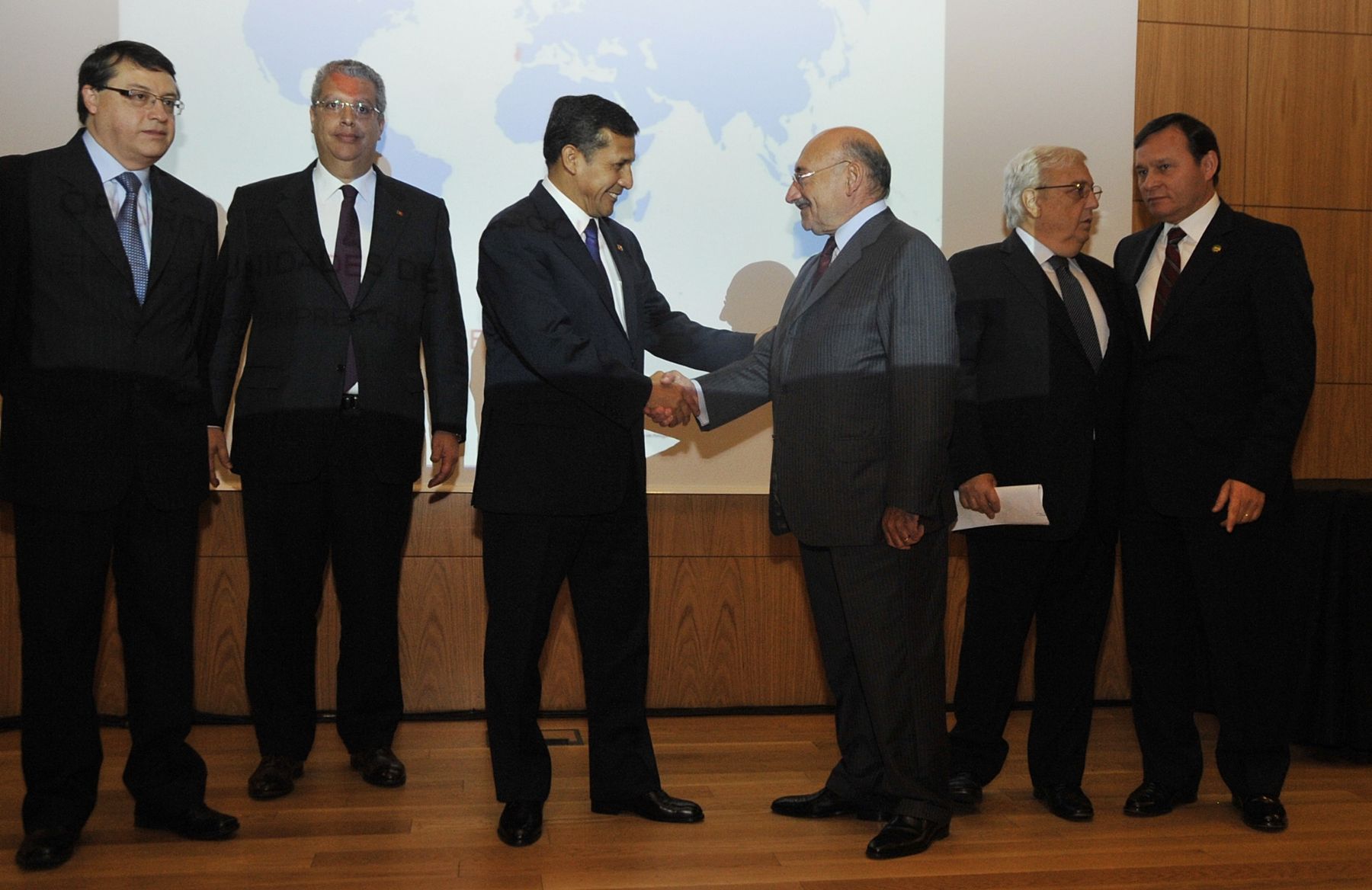 LISBOA,PORTUGAL-NOVIEMBRE 19. Presidente de la República, Ollanta Humala Tasso sostuvo encuentro empresarial auspiciado por la Agencia para la Inversión y el Comercio Exterior de Portugal (AICEP) y la Asociacion Industrial Portuguesa. Foto;Andina/Prensa Presidencia.
