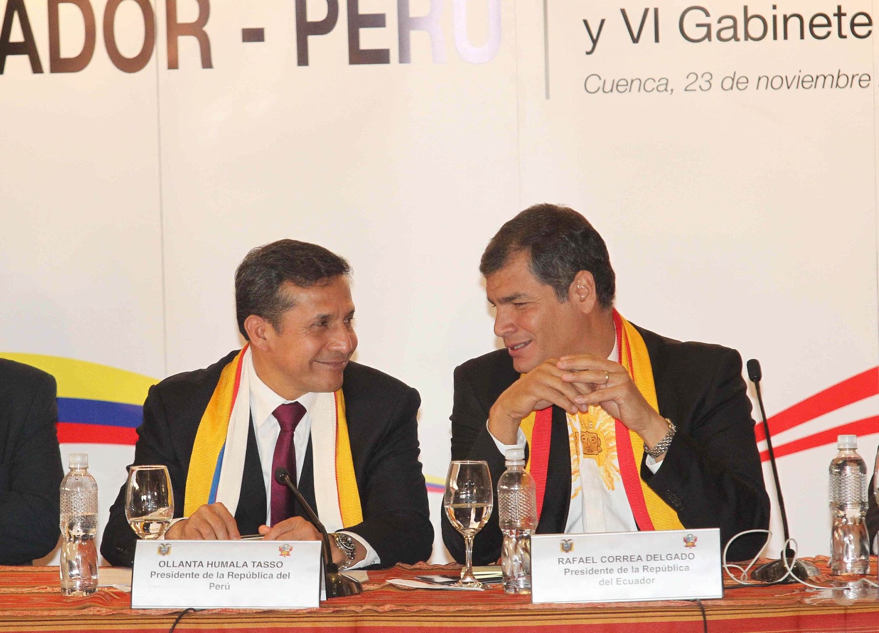 CUENCA,ECUADOR-NOVIEMBRE 23 .  Presidente peruano Ollanta Humala Tasso y su homólogo ecuatoriano Rafael Correa, encabezan el VI Encuentro Presidencial y VI reunión del Gabinete Binacional Perú-Ecuador. ANDINA/Prensa Presidencia