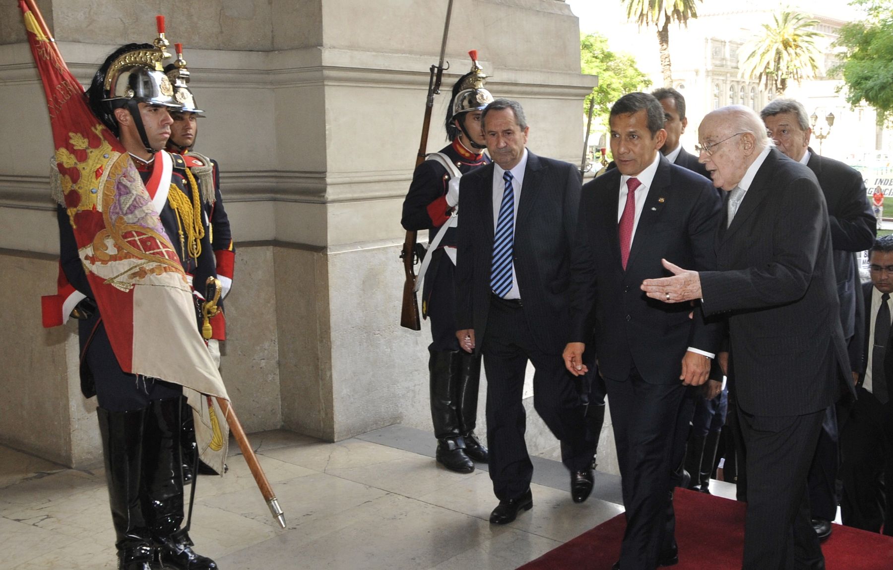 BUENOS AIRES, ARGENTINA-NOVIEMBRE 27. Presidente de la República, Ollanta Humala Tasso , visitó Corte Suprema de Argentina y se reunió con su titular, Dr. Ricardo  Luis Lorenzetti
Foto: ANDINA/ Prensa Presidencia