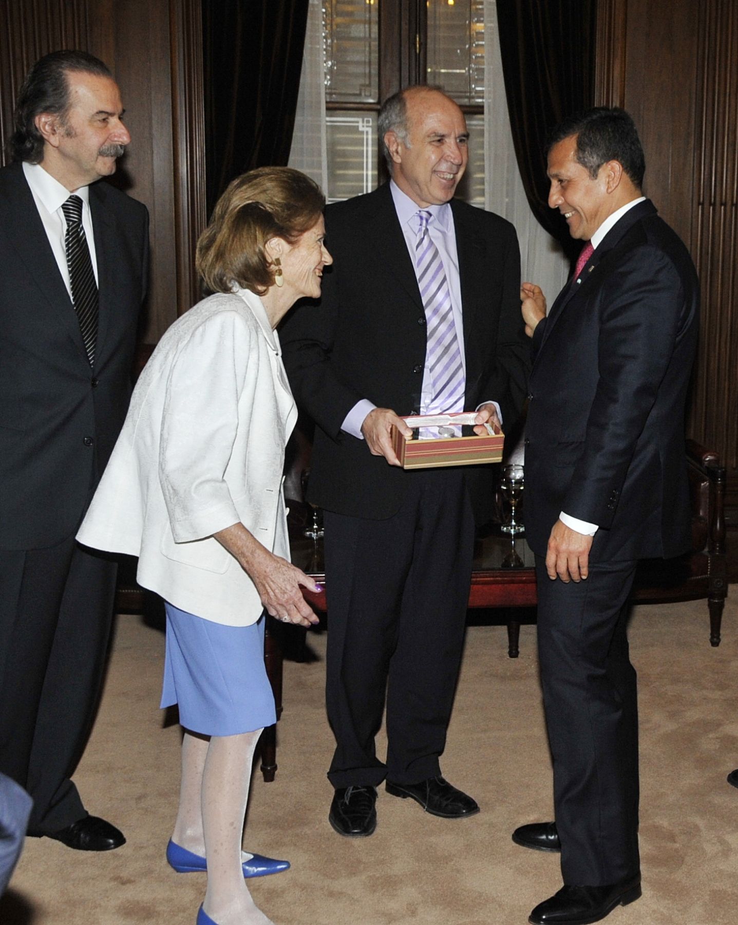BUENOS AIRES, ARGENTINA-NOVIEMBRE 27. Presidente de la República, Ollanta Humala Tasso , visitó Corte Suprema de Argentina y se reunió con su titular, Dr. Ricardo  Luis Lorenzetti
Foto: ANDINA/ Prensa Presidencia