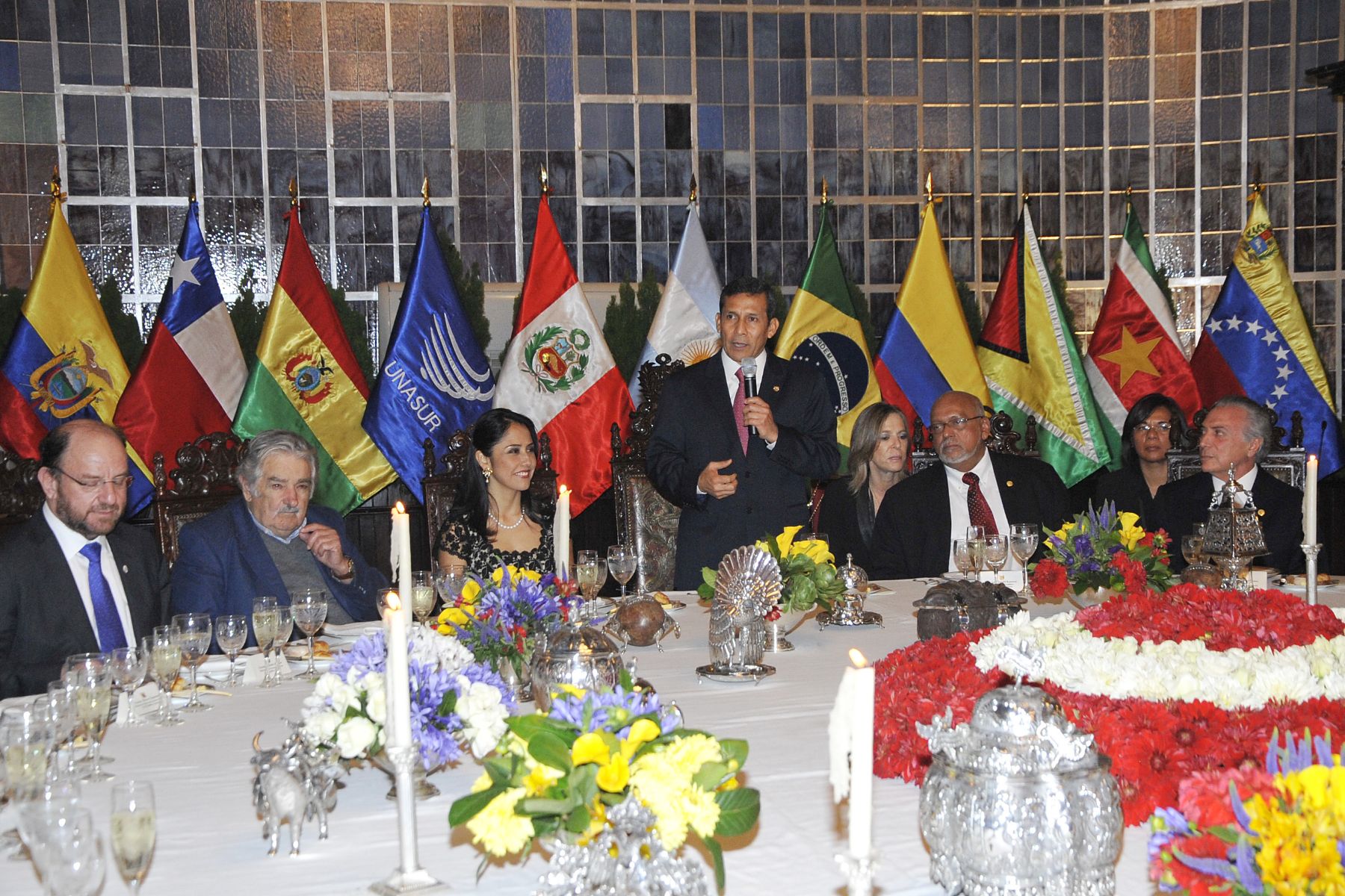 LIMA, PERU - NOVIEMBRE 30. Presidente Ollanta Humala ofreció en Palacio de Gobierno cena en honor a los jefes de delegaciones que participan en cumbre UNASUR.Foto: ANDINA/Prensa Presidencia