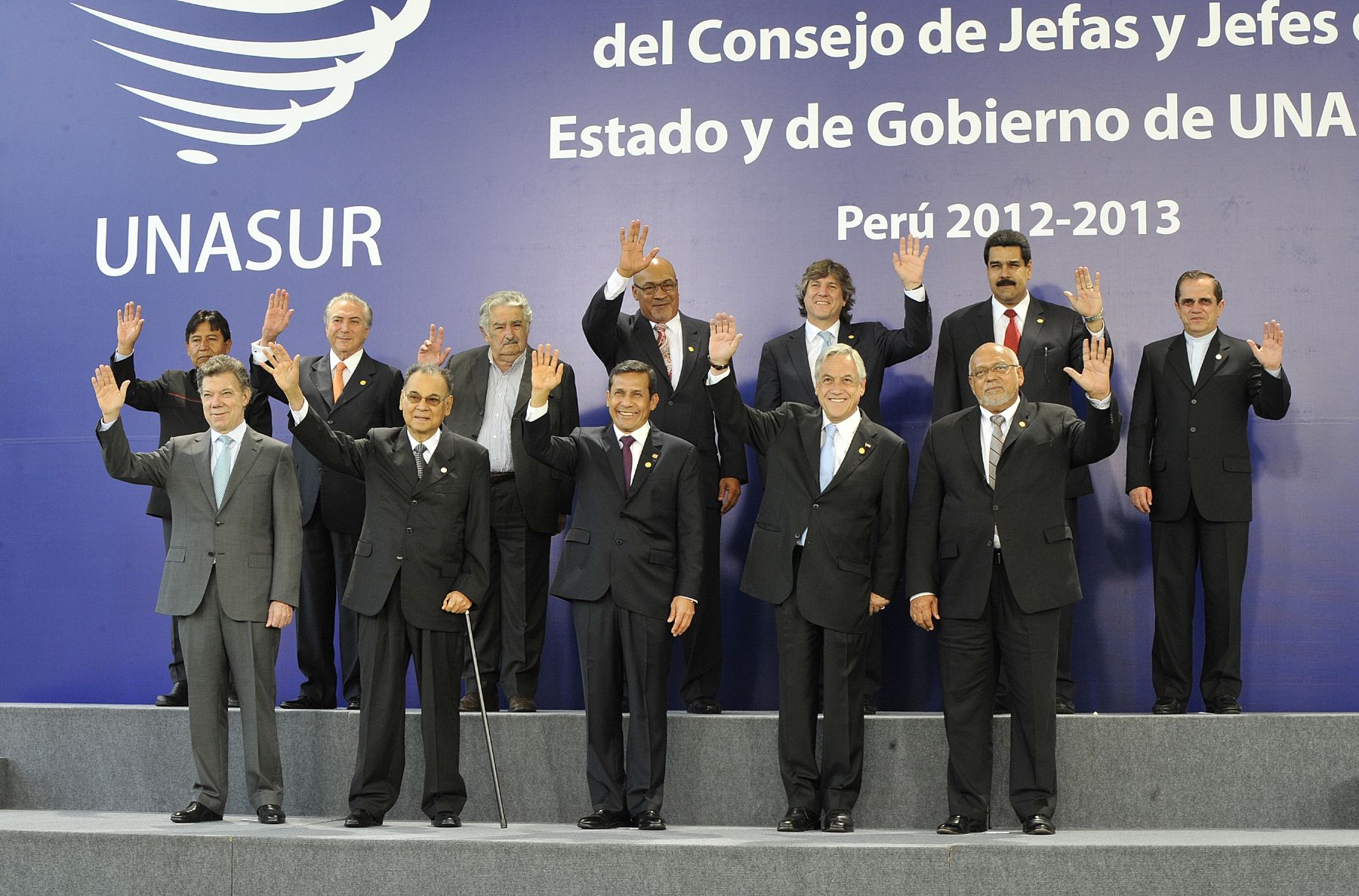 LIMA, PERU - NOVIEMBRE 30. Fotografía Oficial de la VI Reunión Ordinaria del Consejo de Jefes de Estado y de Gobierno de la Unión de Naciones Suramericanas (UNASUR). Foto: ANDINA/Prensa Presidencia