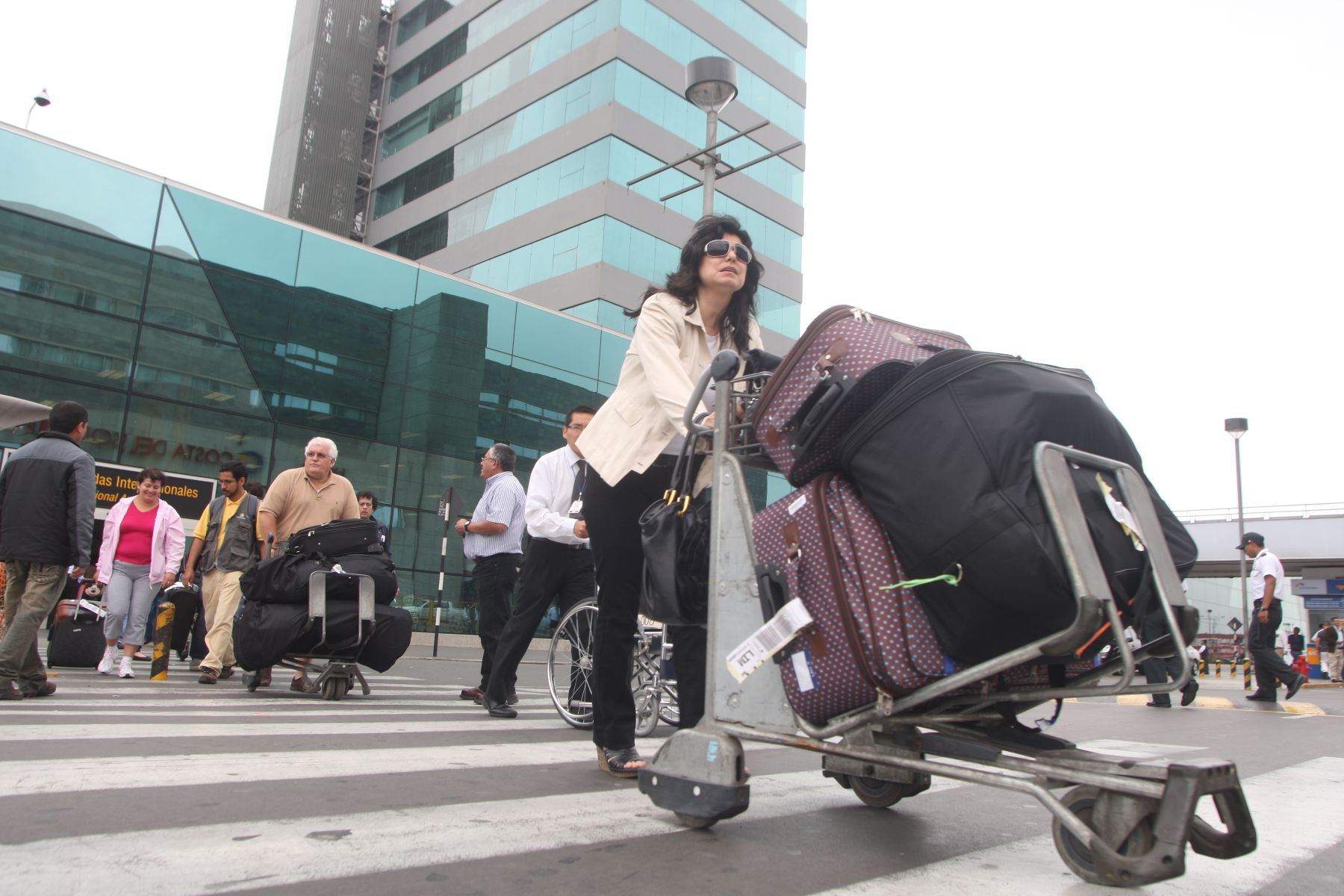 Más de 4,00 profesionales extranjeros llegaron al Perú en el 2012 para incorporarse al mercado laboral del país