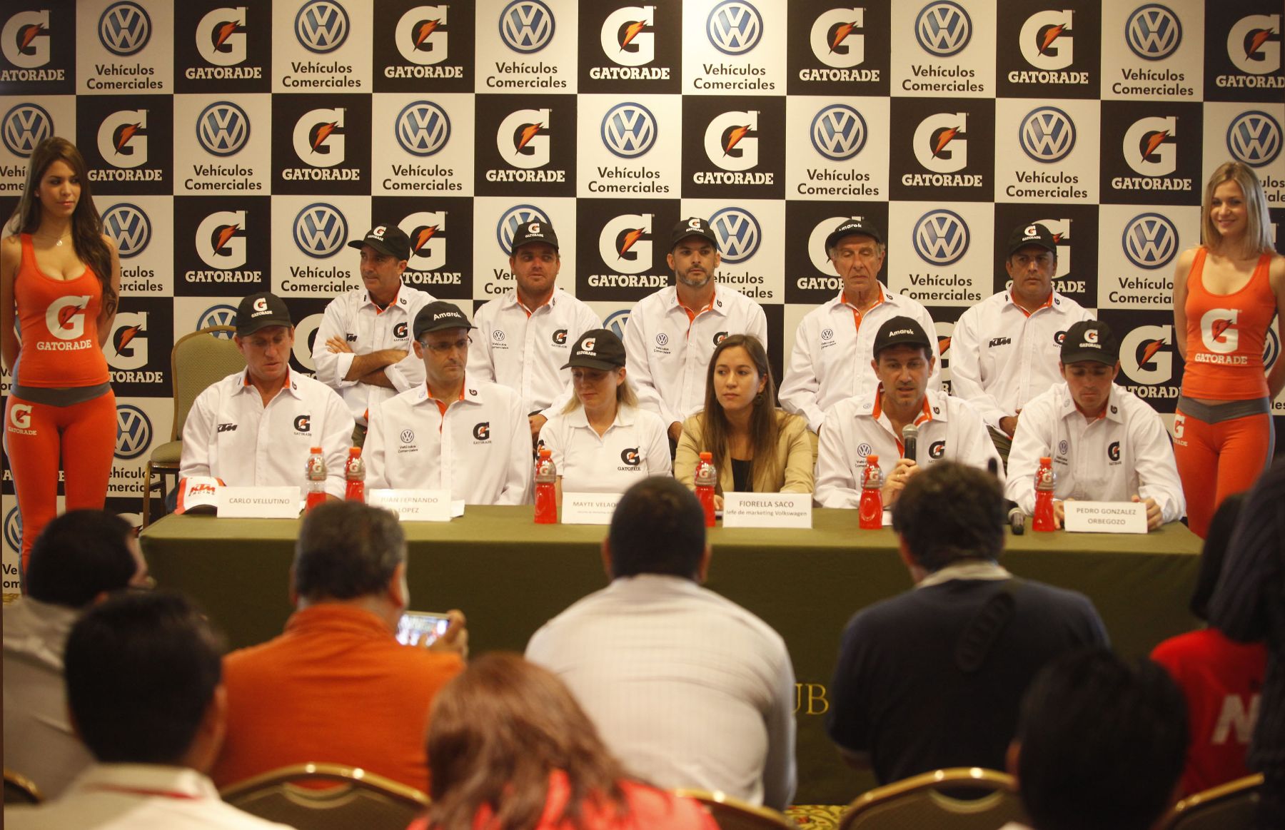 LIMA,PERÚ-DICIEMBRE 19.El equipo Pro Raid Perú, integrado por 12 corredores que representarán en el Rally Dakar 2013.Foto: ANDINA/archivo.