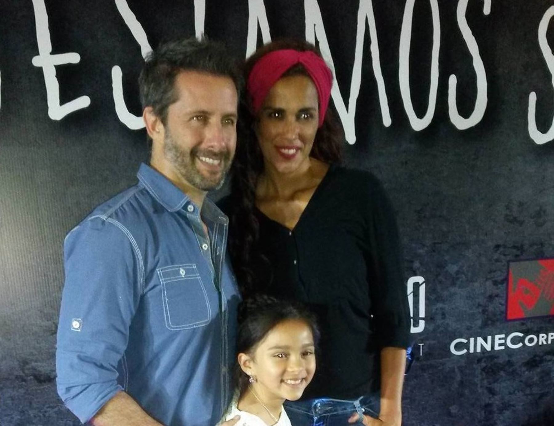 Elenco de filme peruano de terror "No estamos solos"