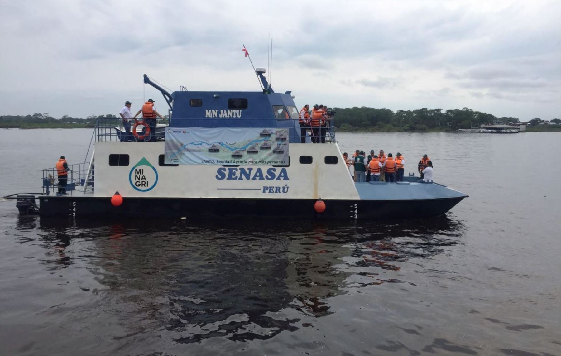 Minagri lanza primera embarcación de sanidad agraria para la Amazonía que brindará servicios a productores de comunidades.
