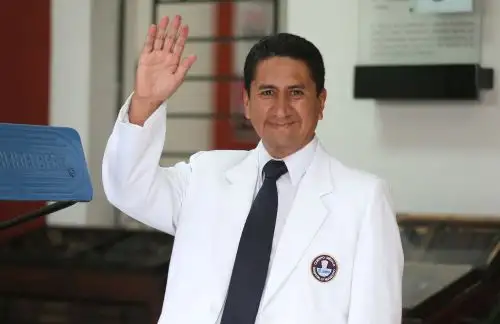 Con el 37.4% de los votos, el candidato Vladimir Cerrón (Perú Libre) es el virtual gobernador regional de Junín, según la encuesta “a boca de urna” realizada por la empresa encuestadora Ipsos. ANDINA/Vidal Tarqui