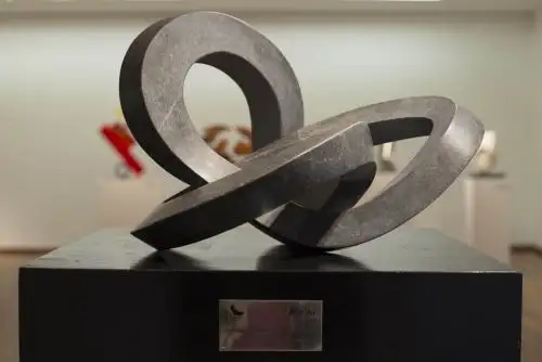 Escultura ganadora de concurso