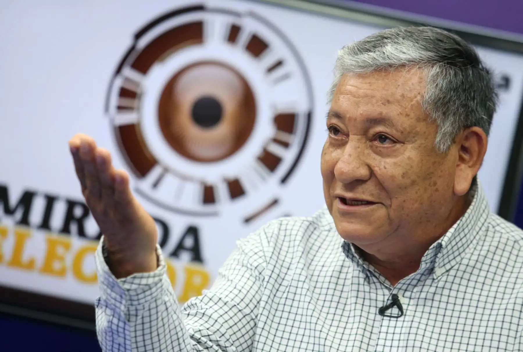 Candidato presidencial por Siempre Unidos, Felipe Castillo participa en programa Mirada Electoral.  Foto: ANDINA/Melina Mejía