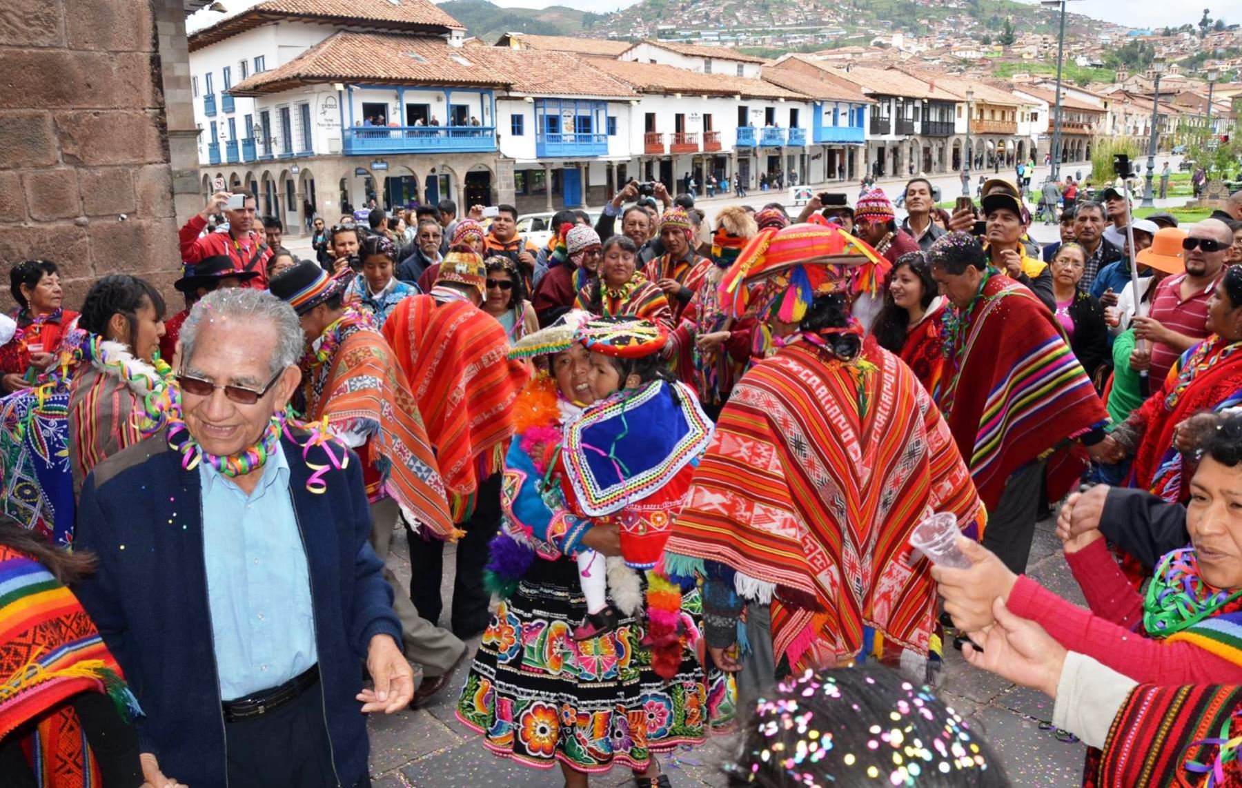 Cusqueños celebraron tradicional fiesta Día de las Comadres. ANDINA/Percy Hurtado