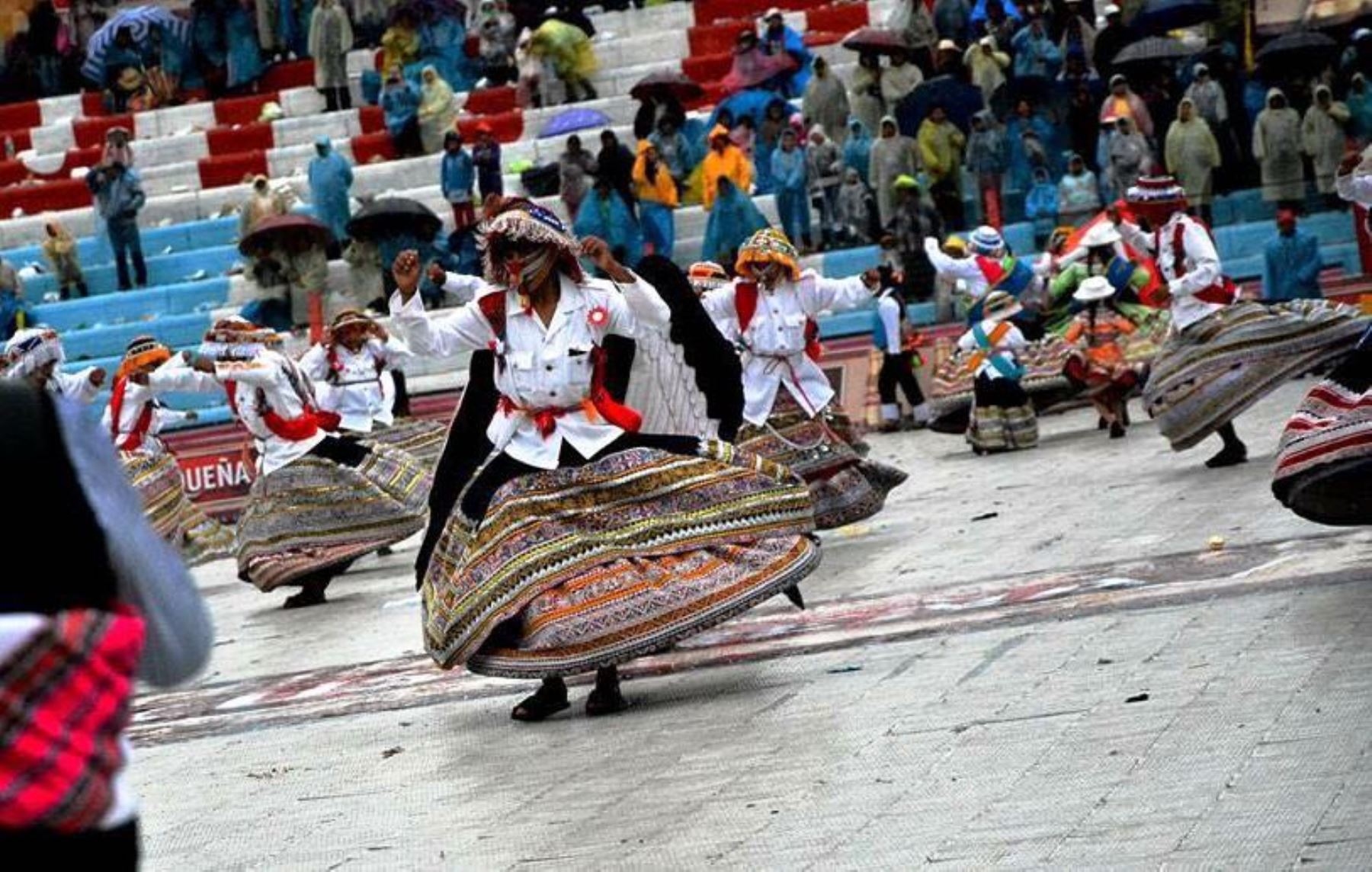 Danza el Wititi participó este año de Parada y Veneración en honor a la Virgen de la Candelaria de Puno. ANDINA