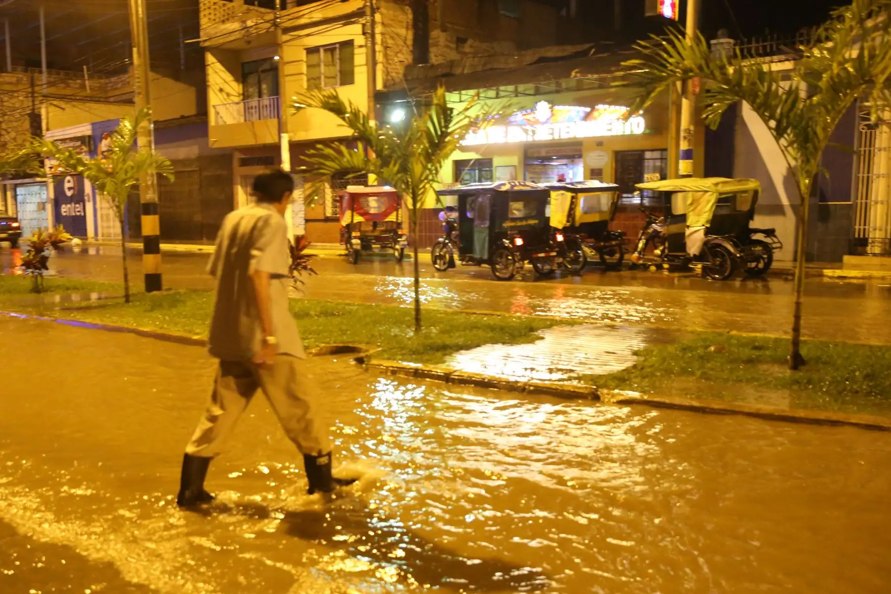 TUMBES,PERÚ-FEBRERO 09.Desde las 4 de la tarde de ayer se registra lluvia intensa en la región Tumbes.Foto: ANDINA/archivo