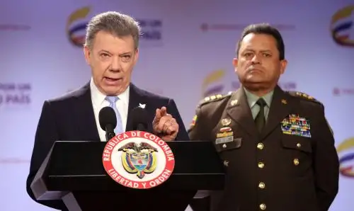INTERNET/Medios