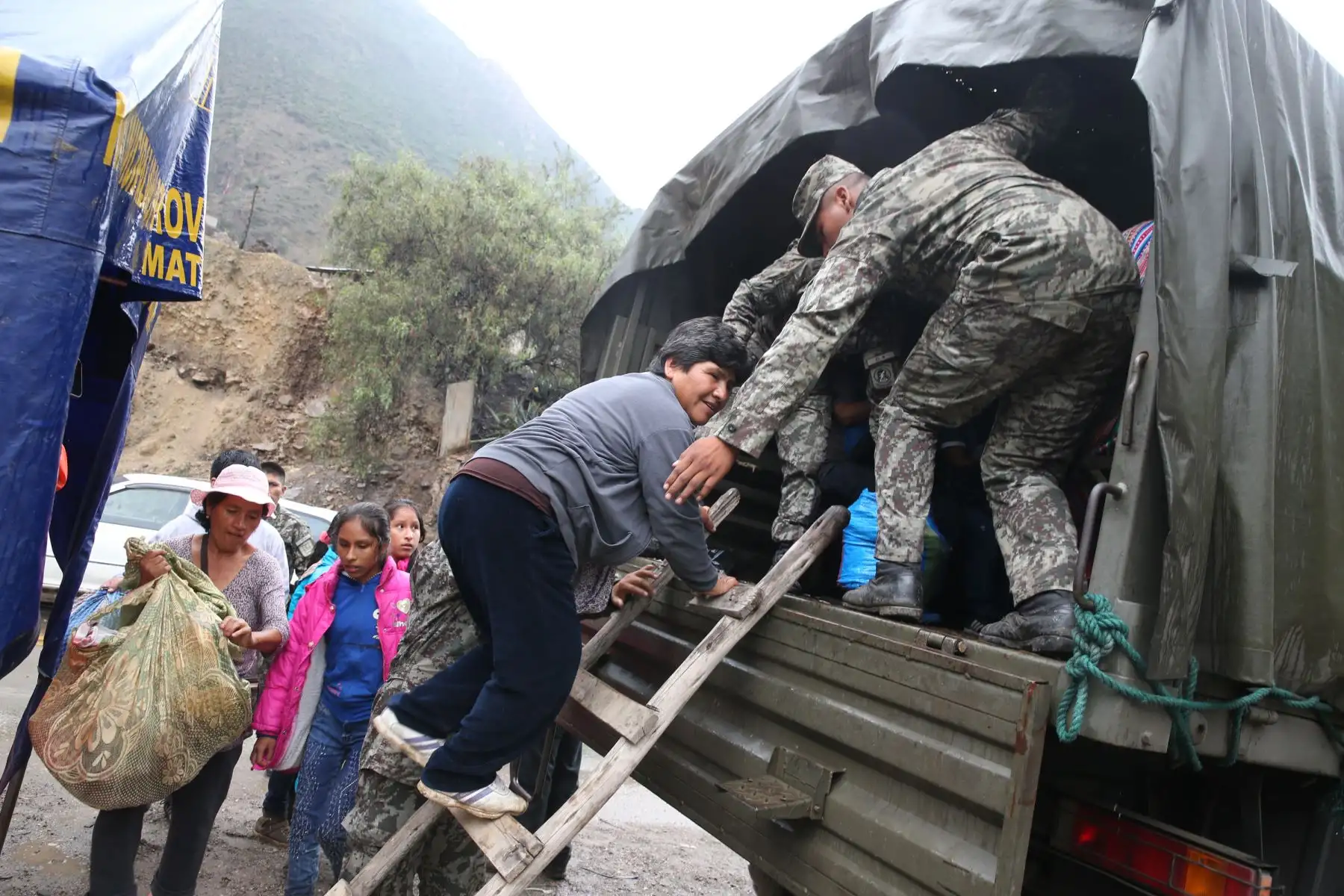 LIMA,PERÚ-MARZO 01 .  Desborde del rio Rimac en Chacahuari ,carretera central. Foto: ANDINA/Norman Córdova