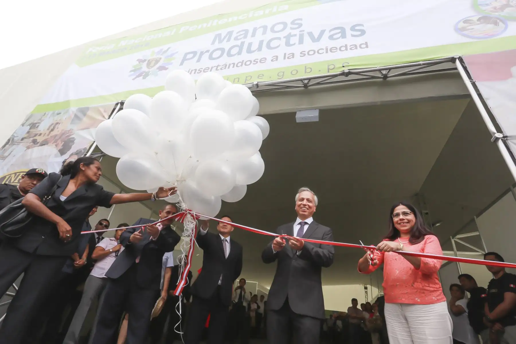 Ministro de Justicia, Aldo Vásquez, participa en celebración por el Día Internacional de la Mujer