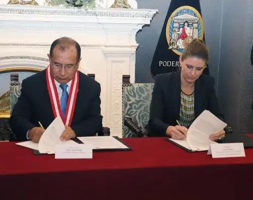 El Poder Judicial suscribió un convenio de cooperación anticorrupción con el Basel Institute on Governance de Suiza. Difusión
