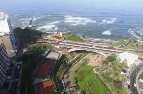 Renovado puente Villena Rey reducirá en 40 % congestión vehicular. Foto: ANDINA/Difusión.