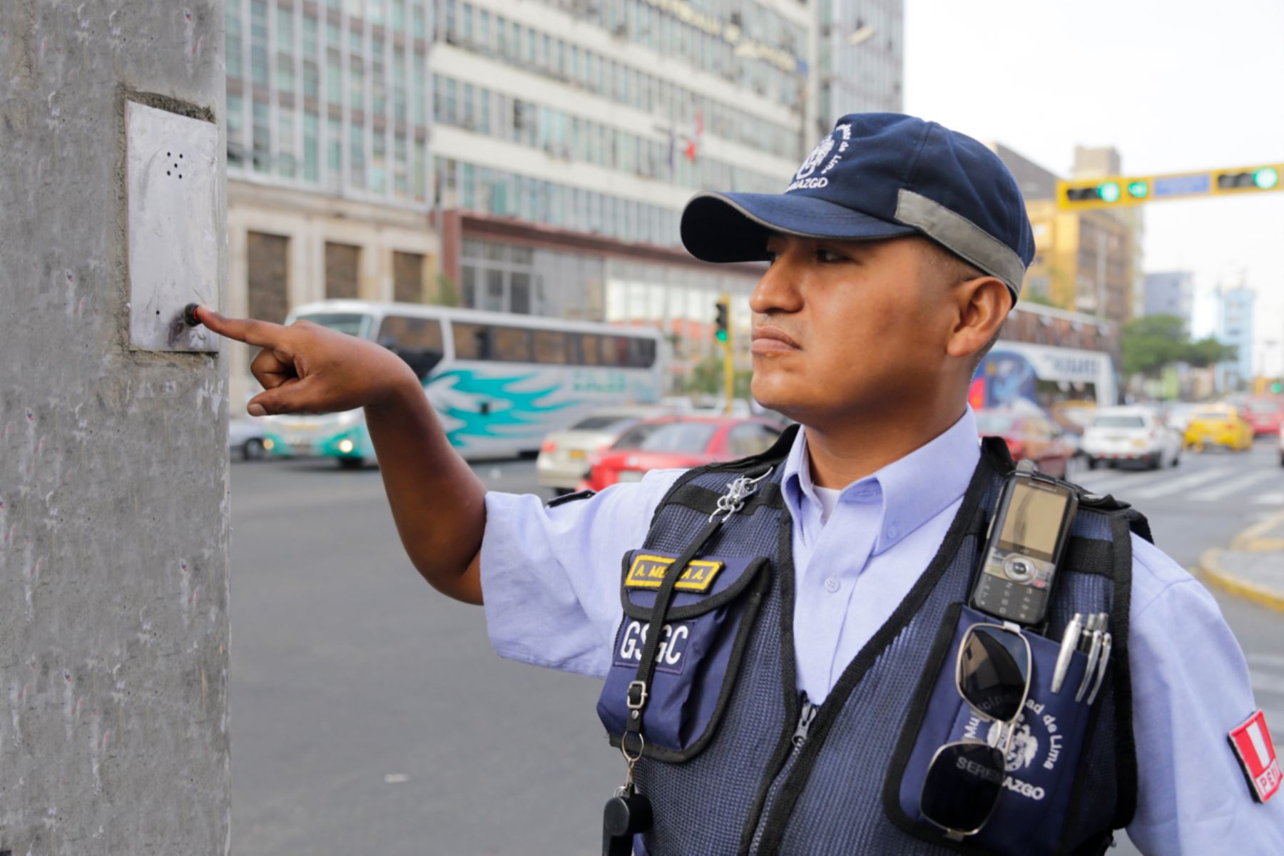 Novedoso dispositivo de seguridad fue instalado en cruce de la avenida Abancay con jirón Miró Quesada. Foto: Difusión.