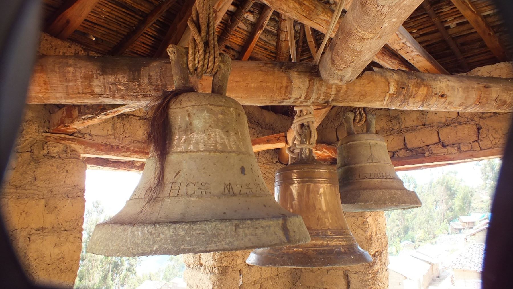 Versiones indican que una de las campanas robadas fue donada en 1594 por los reyes de España.