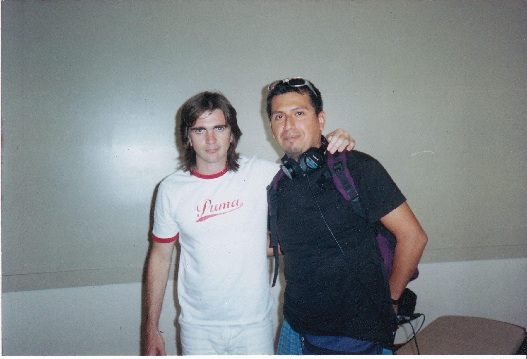 Rubén Raffo junto a Juanes.
