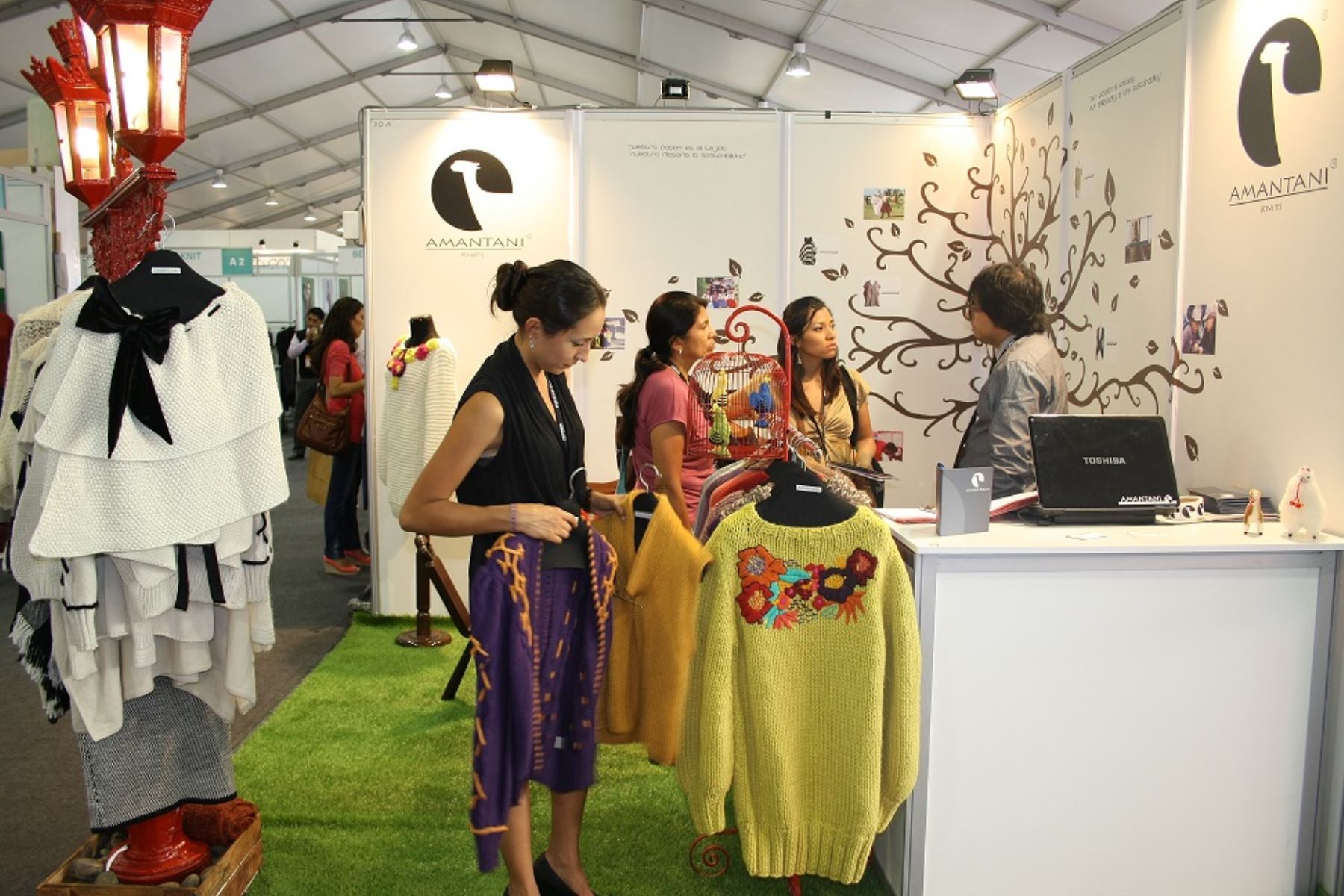 Ministra  prevé mayor impulso de industria textil con Perú Moda y Perú Gift Show 2016
