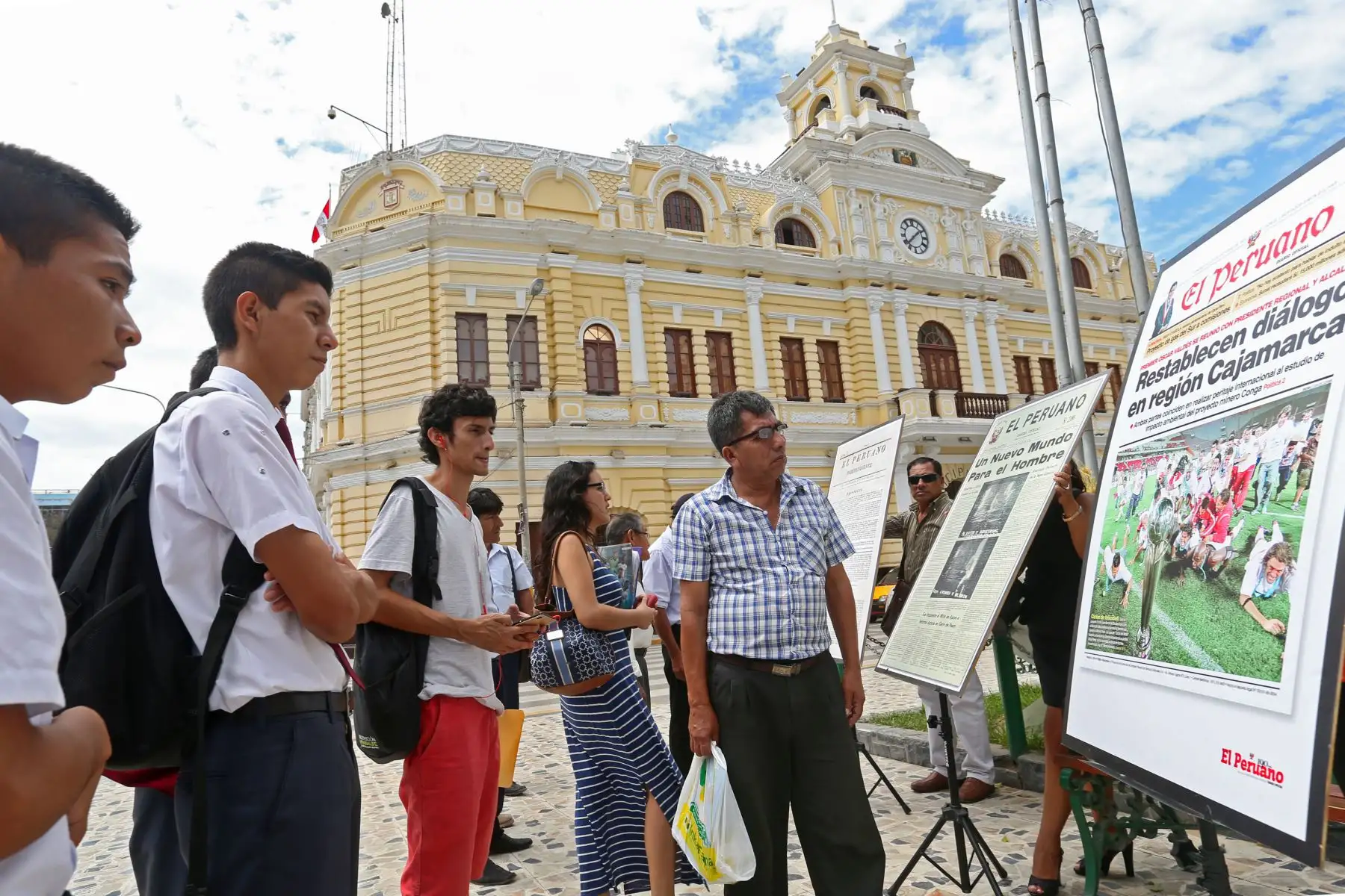 CHICLAYO,PERÙ-ABRIL 14.Inauguración de la muestra itinerante por los 190 años del diario El Peruano en la ciudad de Chiclayo.Foto:ANDINA/archivo.