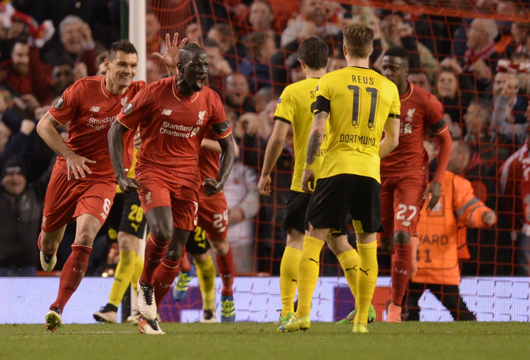 Liverpool derrota 4-3 al Borussia Dortmund y avanza las semifinales de la Liga Europa. Foto: AFP.