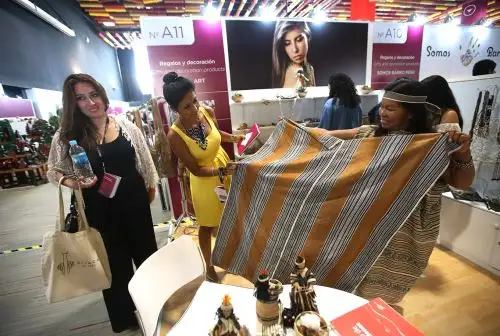 LIMA, PERÚ, ABRIL 20. La Ministra de Turismo y Comercio Exterior, Magaly Silva, inauguró esta mañana el Perú Moda 2016.

Foto: ANDINA/Juan Carlos Guzmán Negrini.