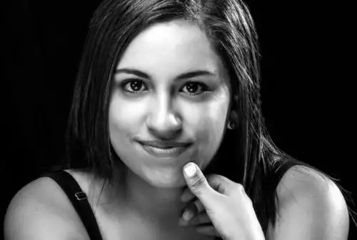 Gina Yangali alista una serie de sorpresas artísticas.