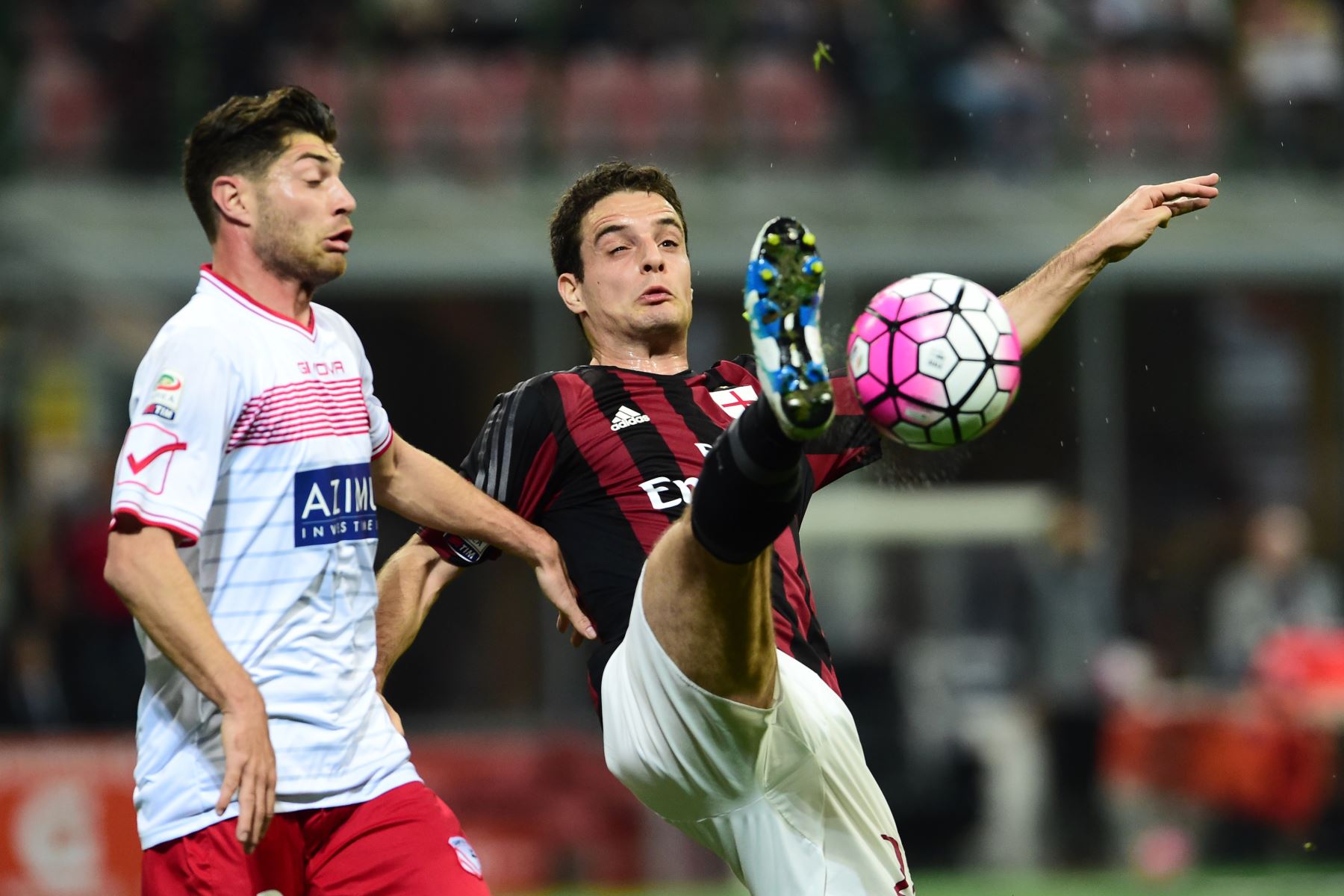 Milan y Carpi empataron sin goles por la jornada 34 de la Serie A. Foto: AFP.