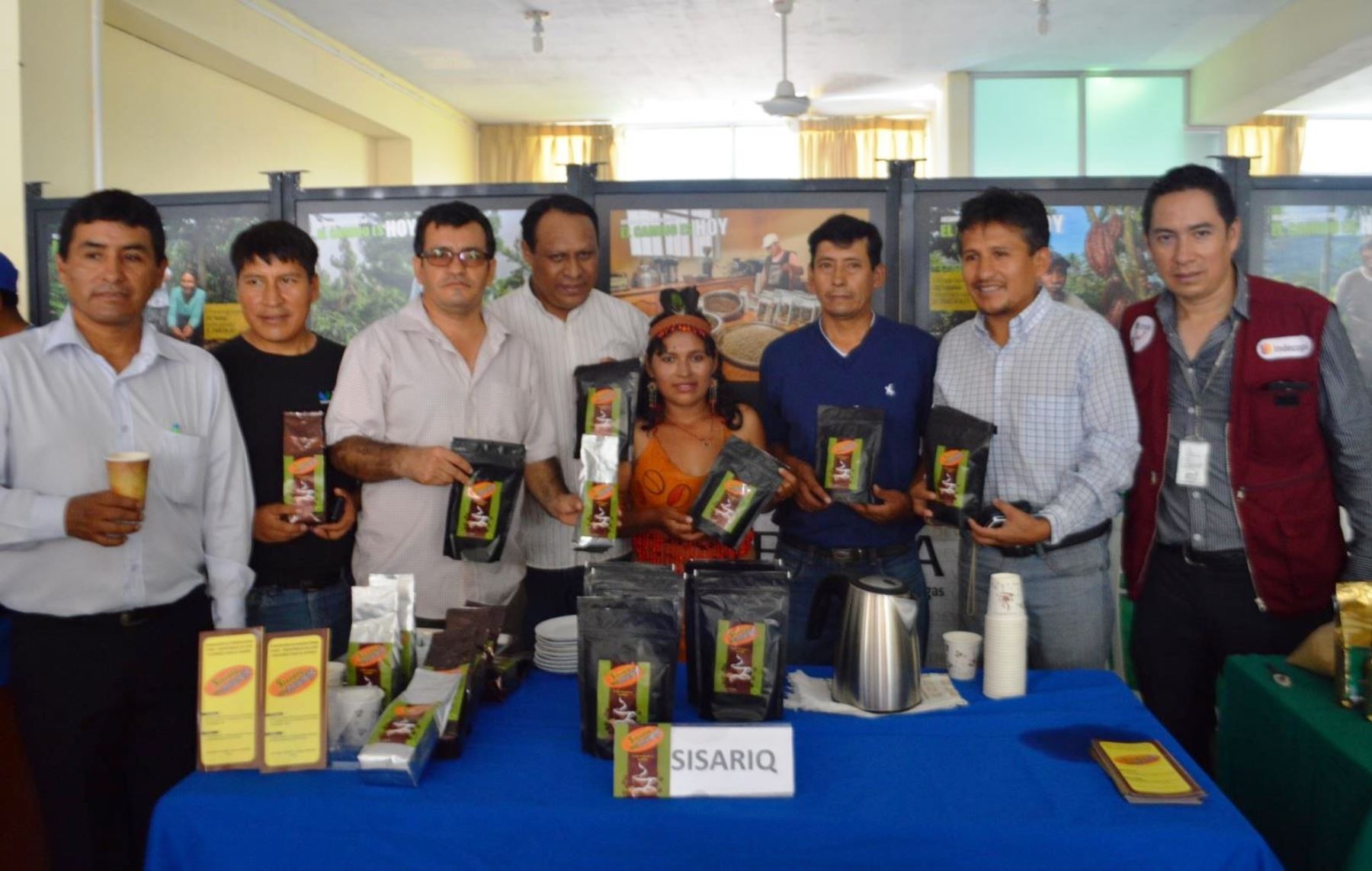 Estado otorgó marcas colectivas a asociaciones de productores de café del Vraem.