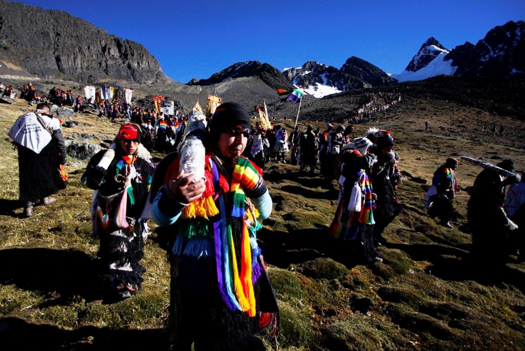 Peregrinación al Señor de Qoyllur Riti, en Ocongate, Cusco, se desarrollará entre el 19 al 25 de mayo. ANDINA/Percy Hurtado
